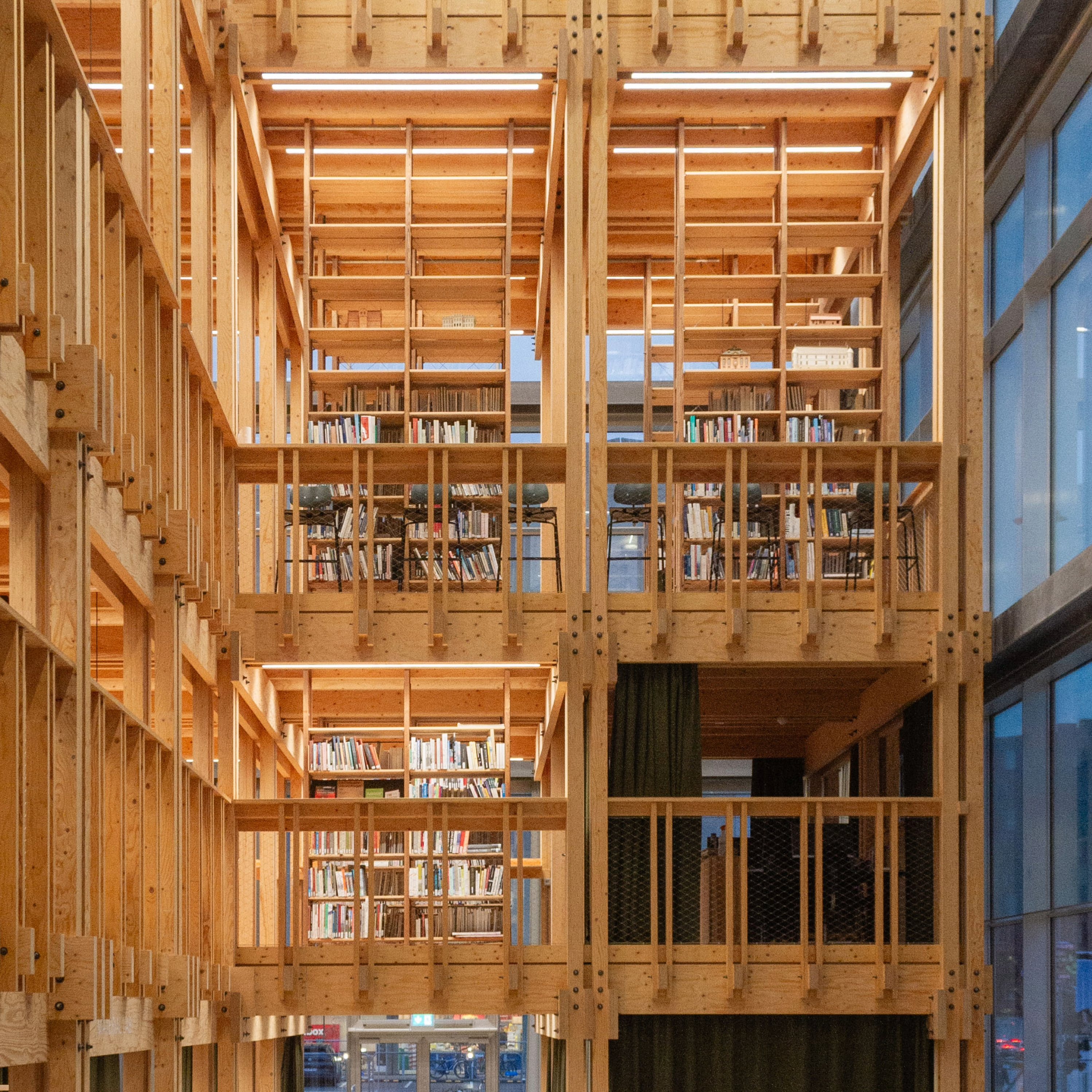 Guiding Architects, destination: Aarhus (Fig. 4)