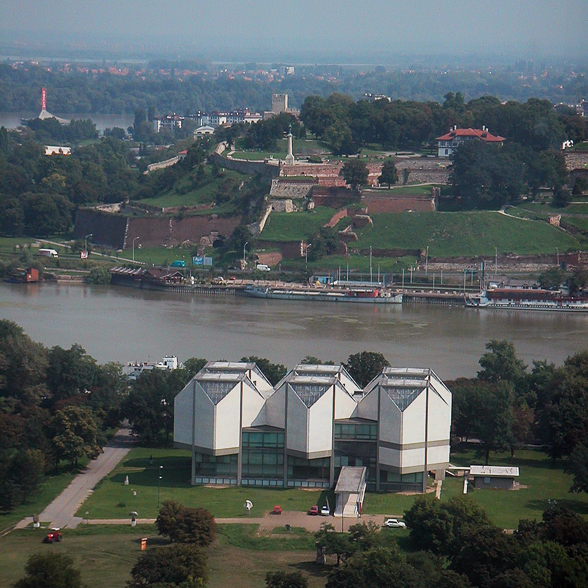 Guiding Architects, destination: Belgrade (Fig. 8)