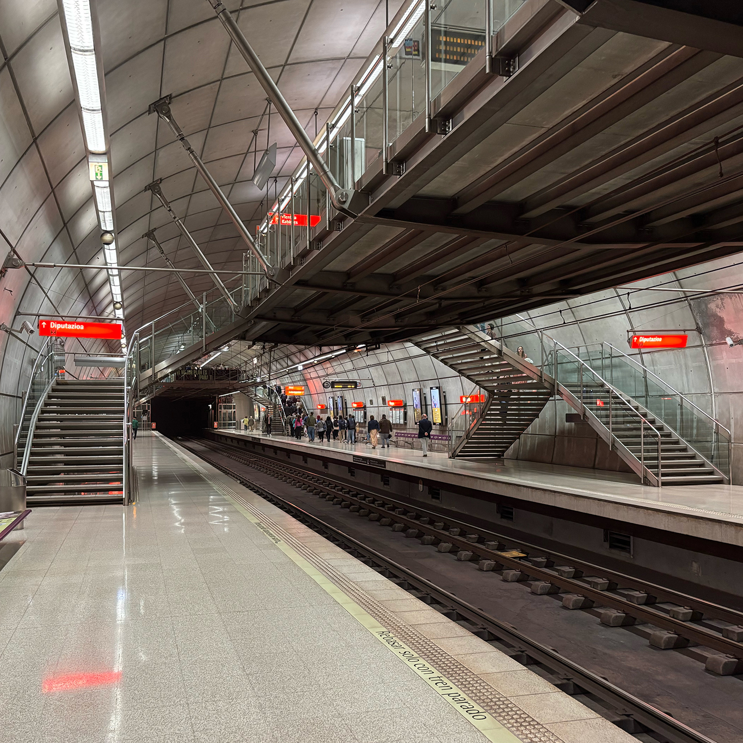 Guiding Architects, destination: Bilbao (Fig. 5)