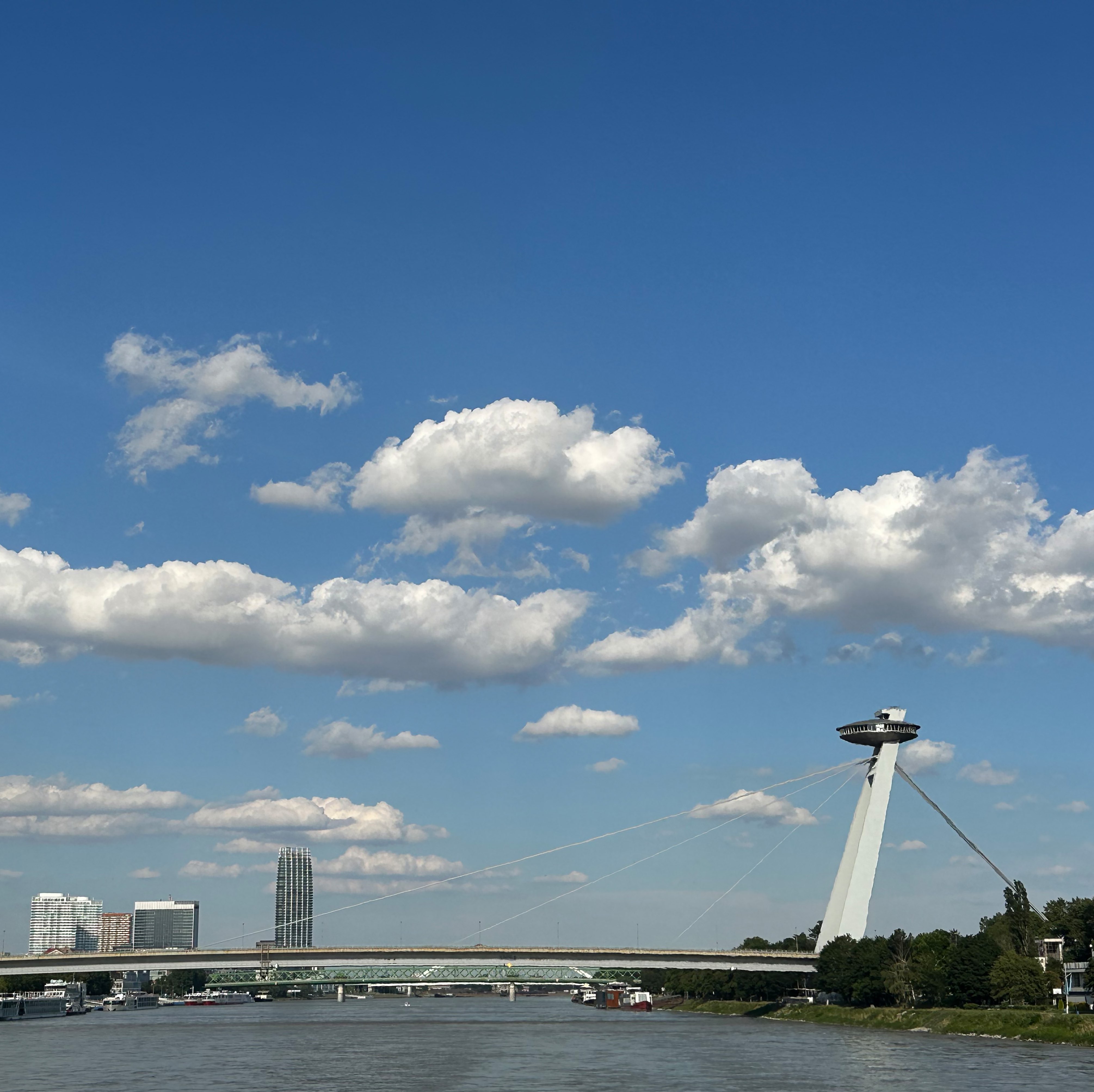Guiding Architects, destination: Bratislava (Fig. 9)