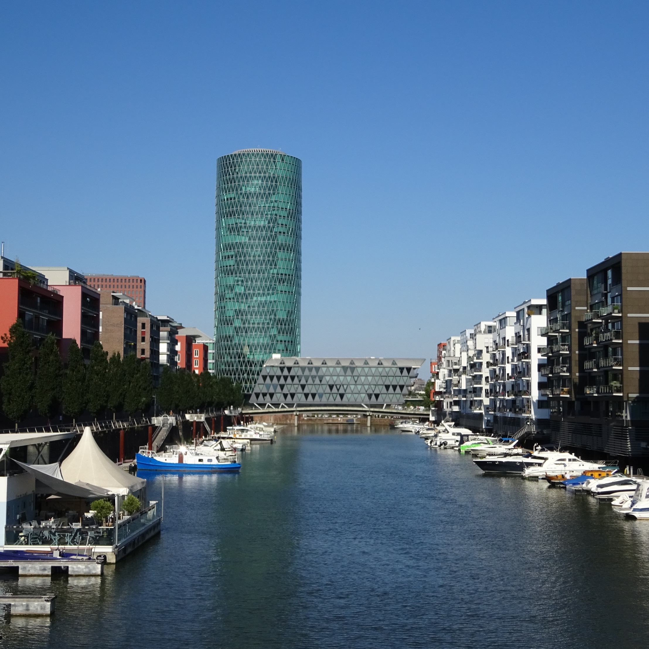 Guiding Architects, destination: Frankfurt am Main (Fig. 2)