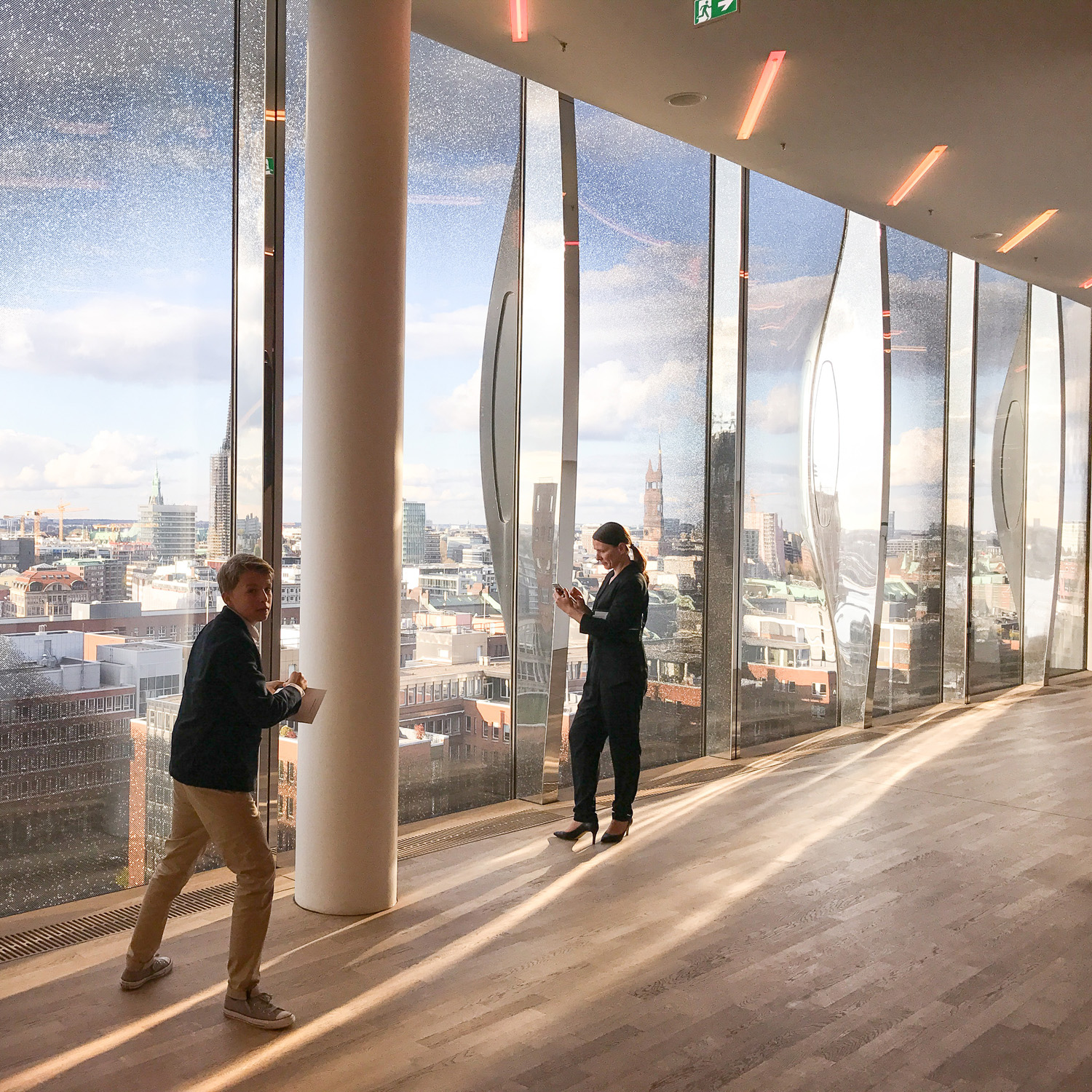 Guiding Architects, destination: Hamburg (Fig. 2)