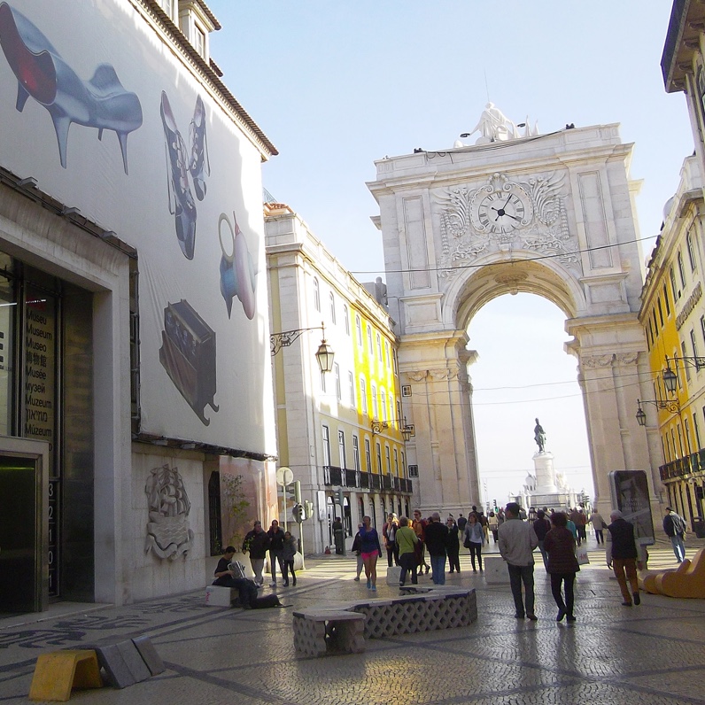 Guiding Architects, destination: Lisbon (Fig. 8)