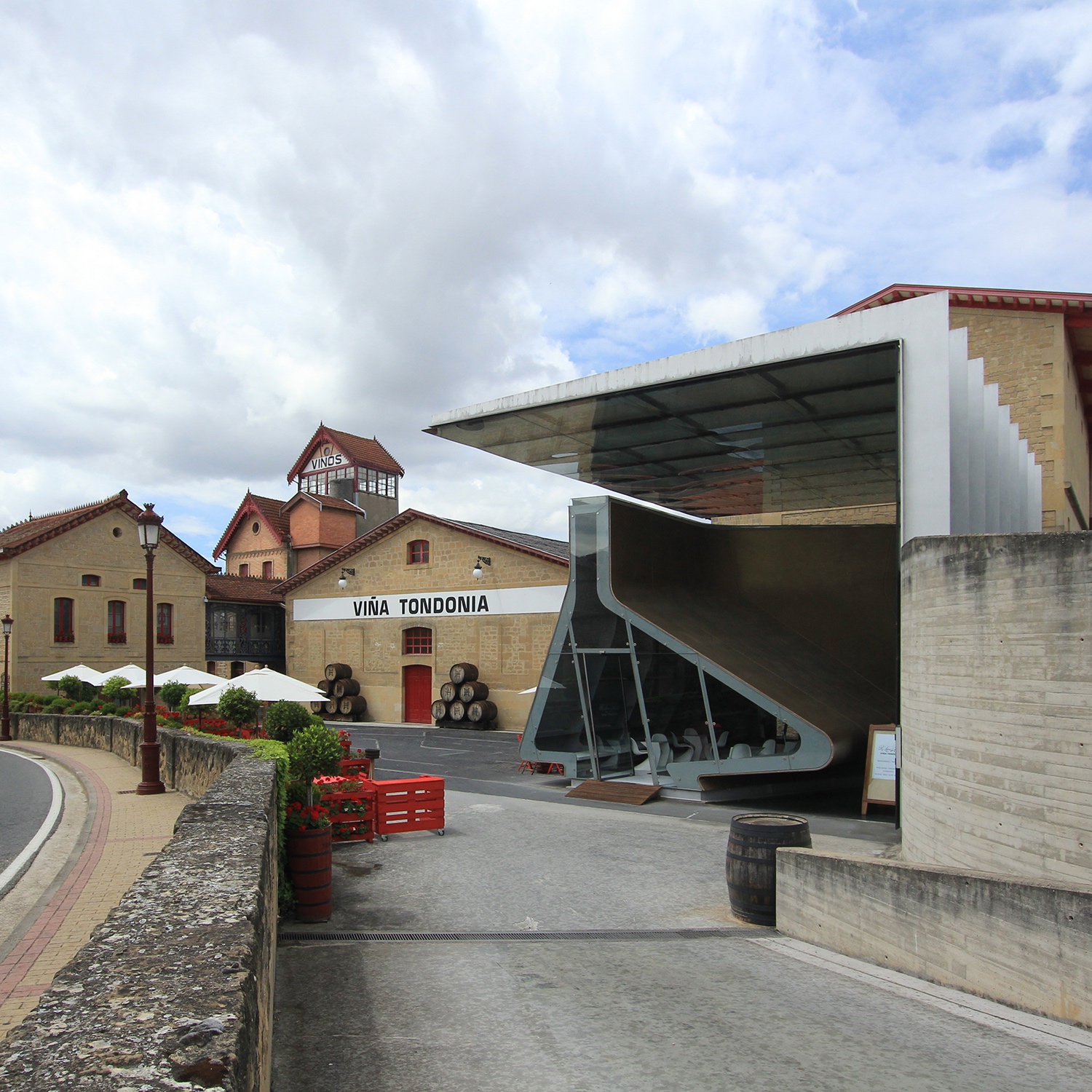 Guiding Architects, destination: Logroño and La Rioja (Fig. 4)