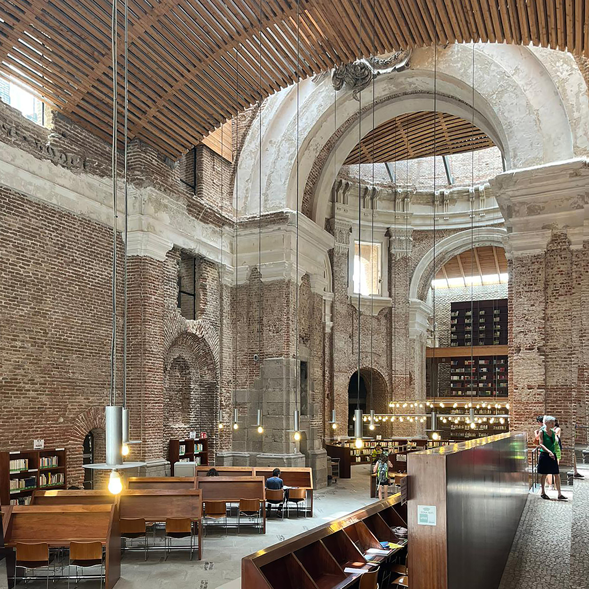 Guiding Architects, destination: Madrid (Fig. 3)