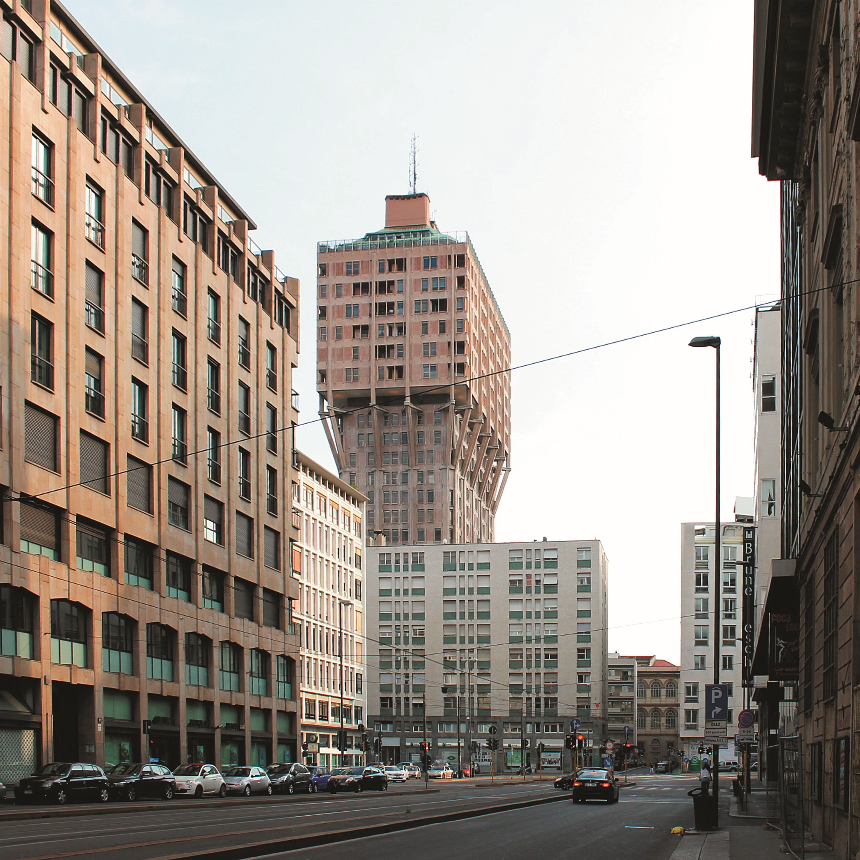 Guiding Architects, destination: Milan (Fig. 7)