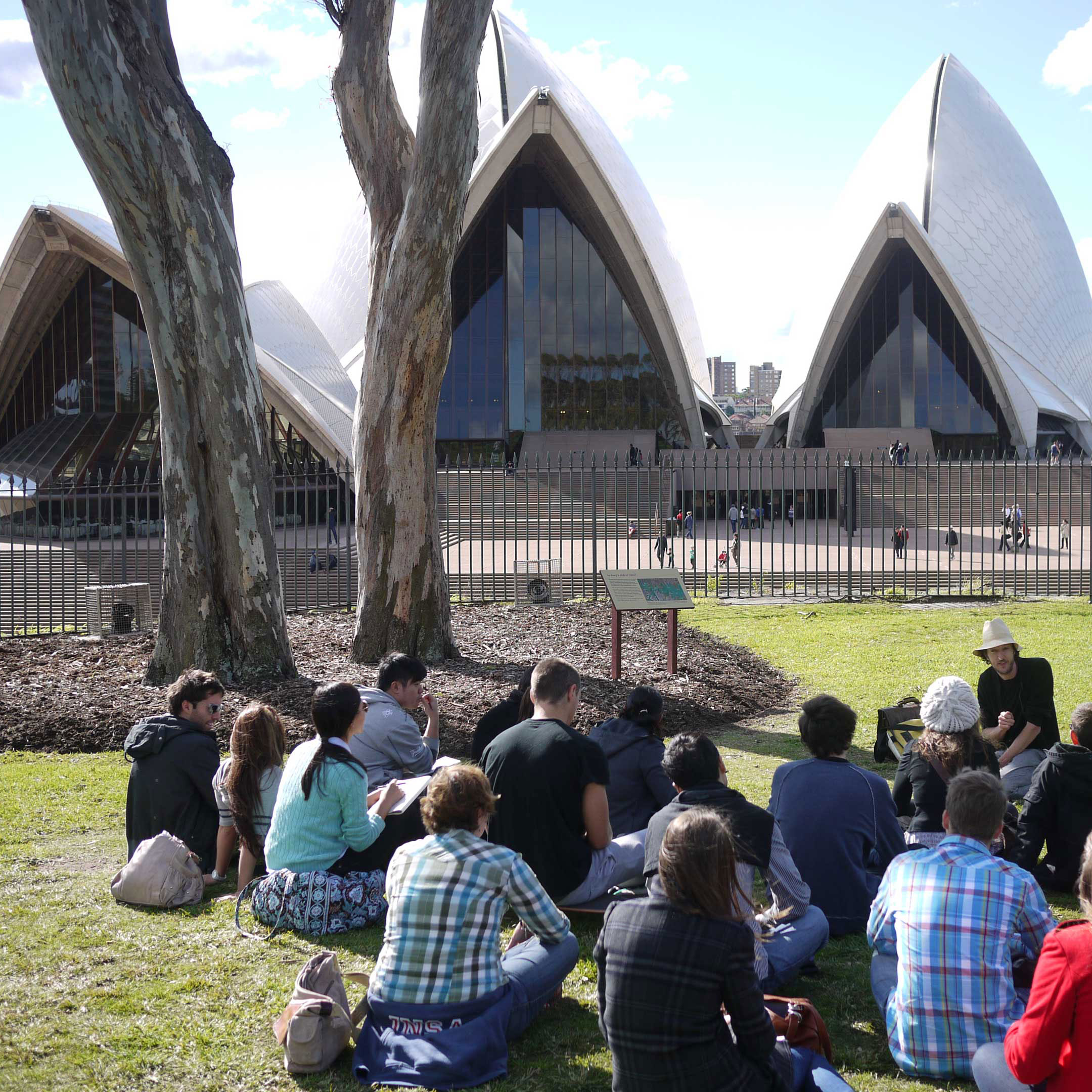 Guiding Architects, destination: Sydney (Fig. 5)
