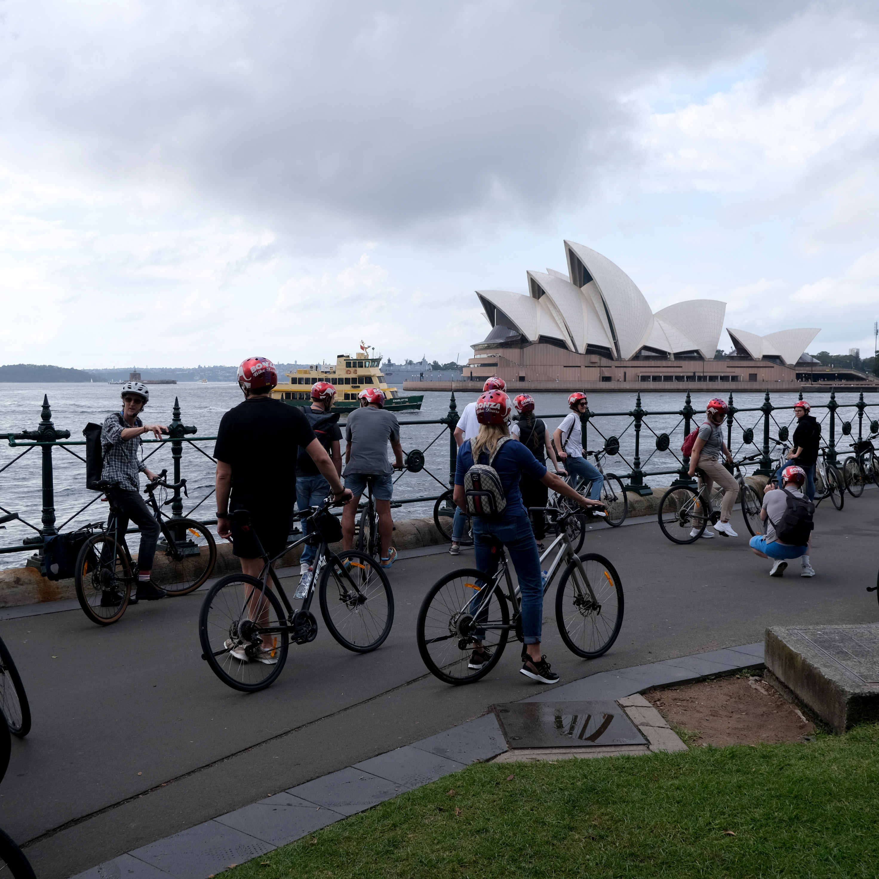 Guiding Architects, destination: Sydney (Fig. 6)
