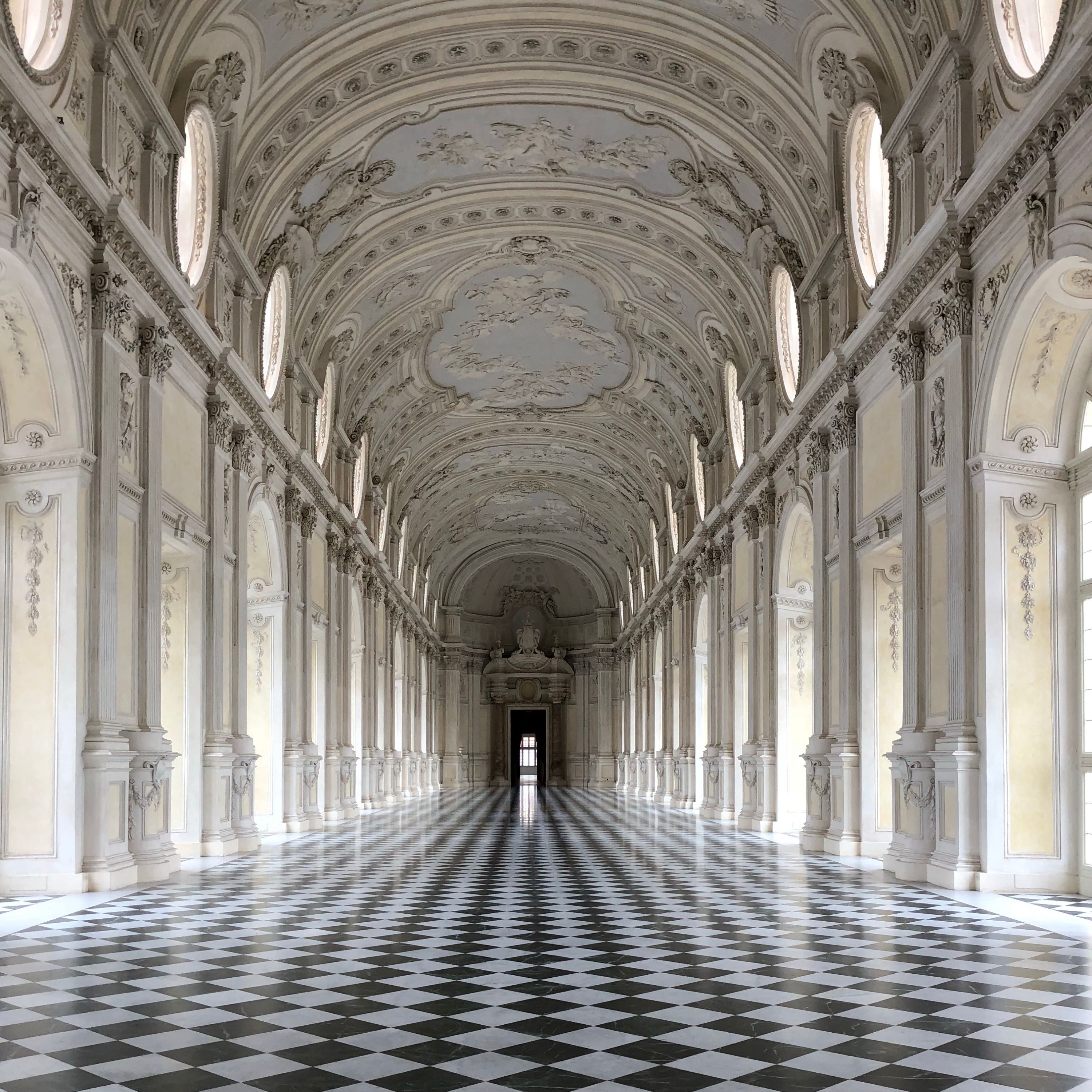 Guiding Architects, destination: Turin (Fig. 4)