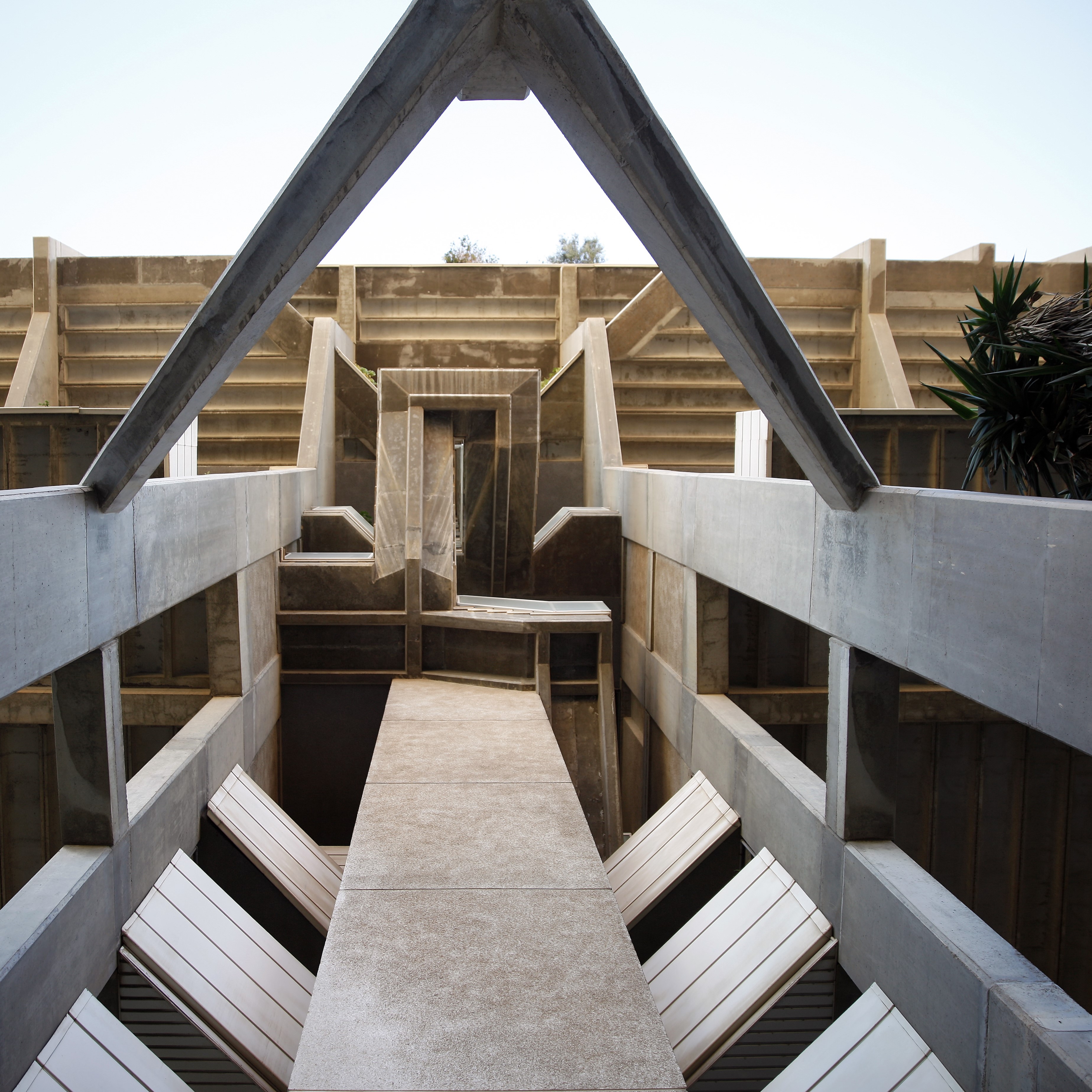 Guiding Architects, destination: Valencia (Fig. 2)