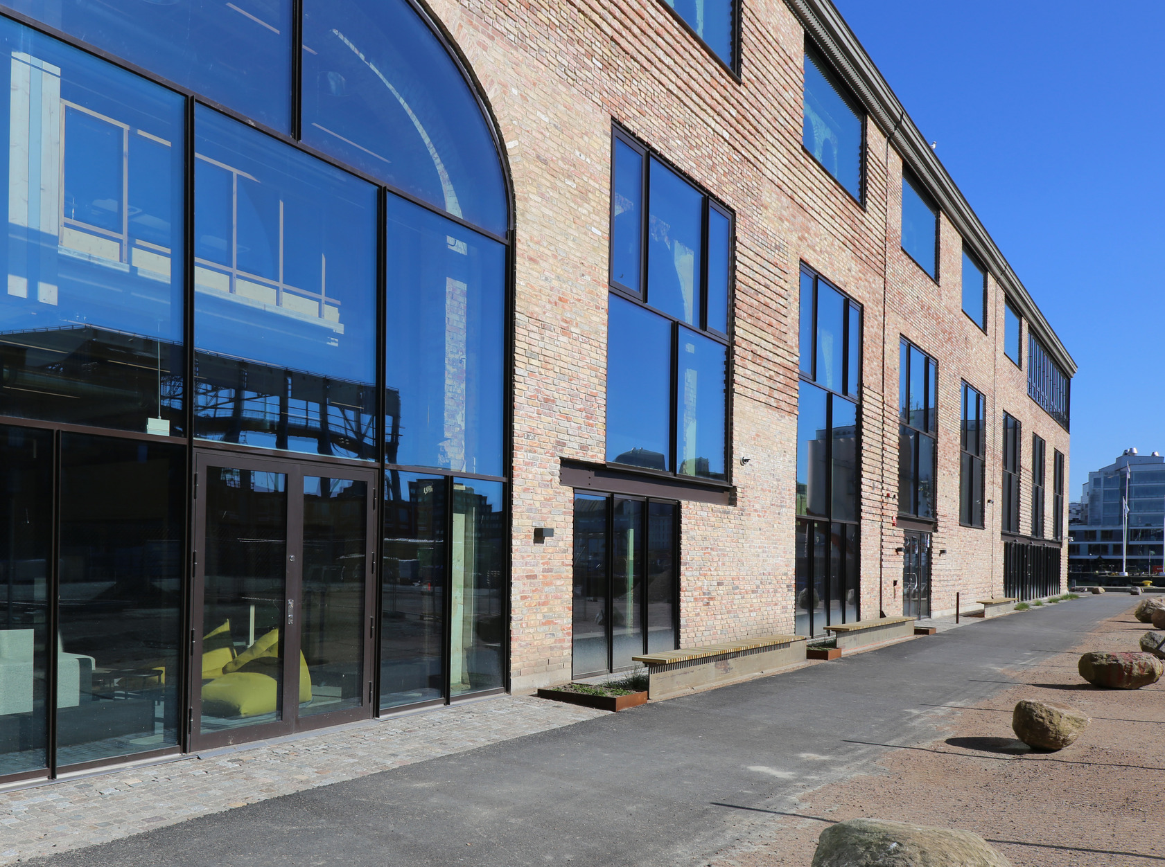 Guiding Architects, article: La transformación sostenible de la fundición Gjuteriet en un edificio de oficinas: el siguiente paso en el desarrollo de Varvsstaden en Malmö (Fig. 4)