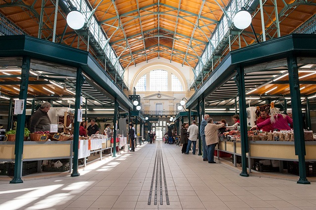 Guiding Architects, article: Old market in Budapest finds new function (Fig. 2)