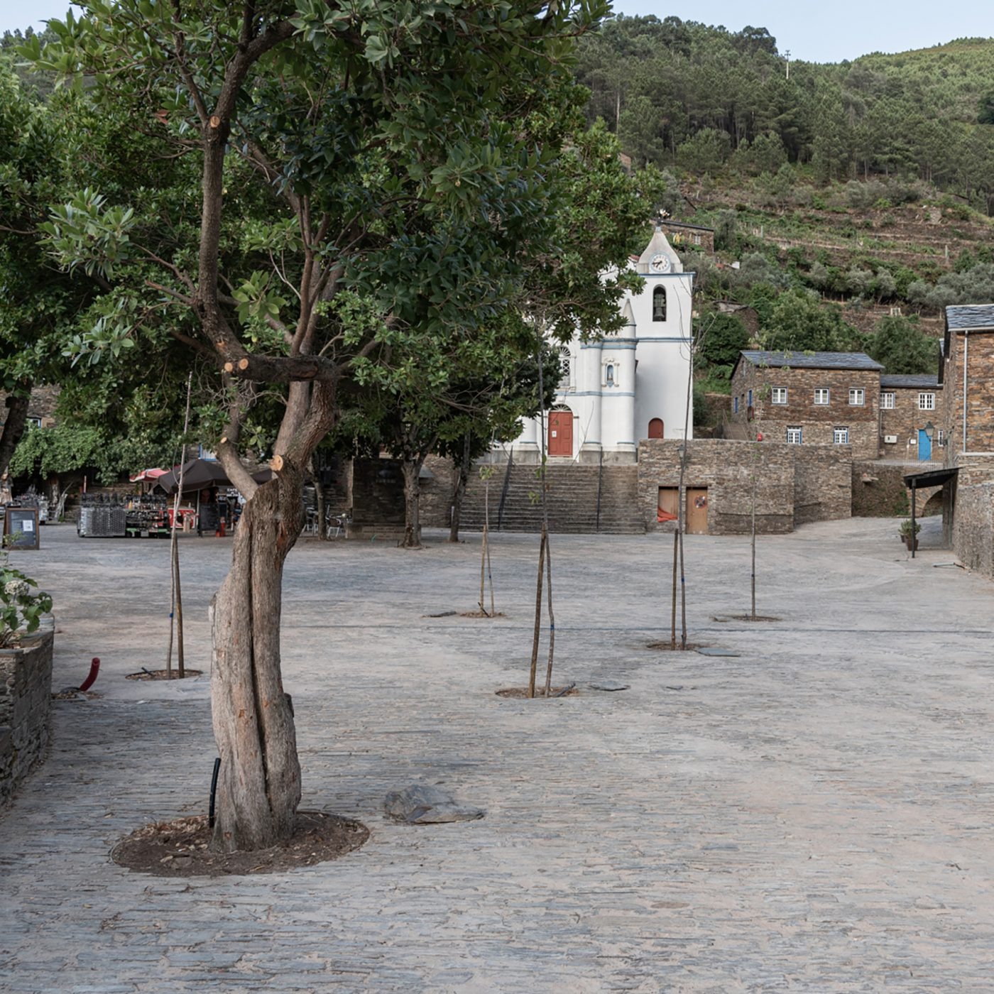 Guiding Architects, article-oaa: Out & About: Square and Tourist Office in Piódão (Fig. 2)