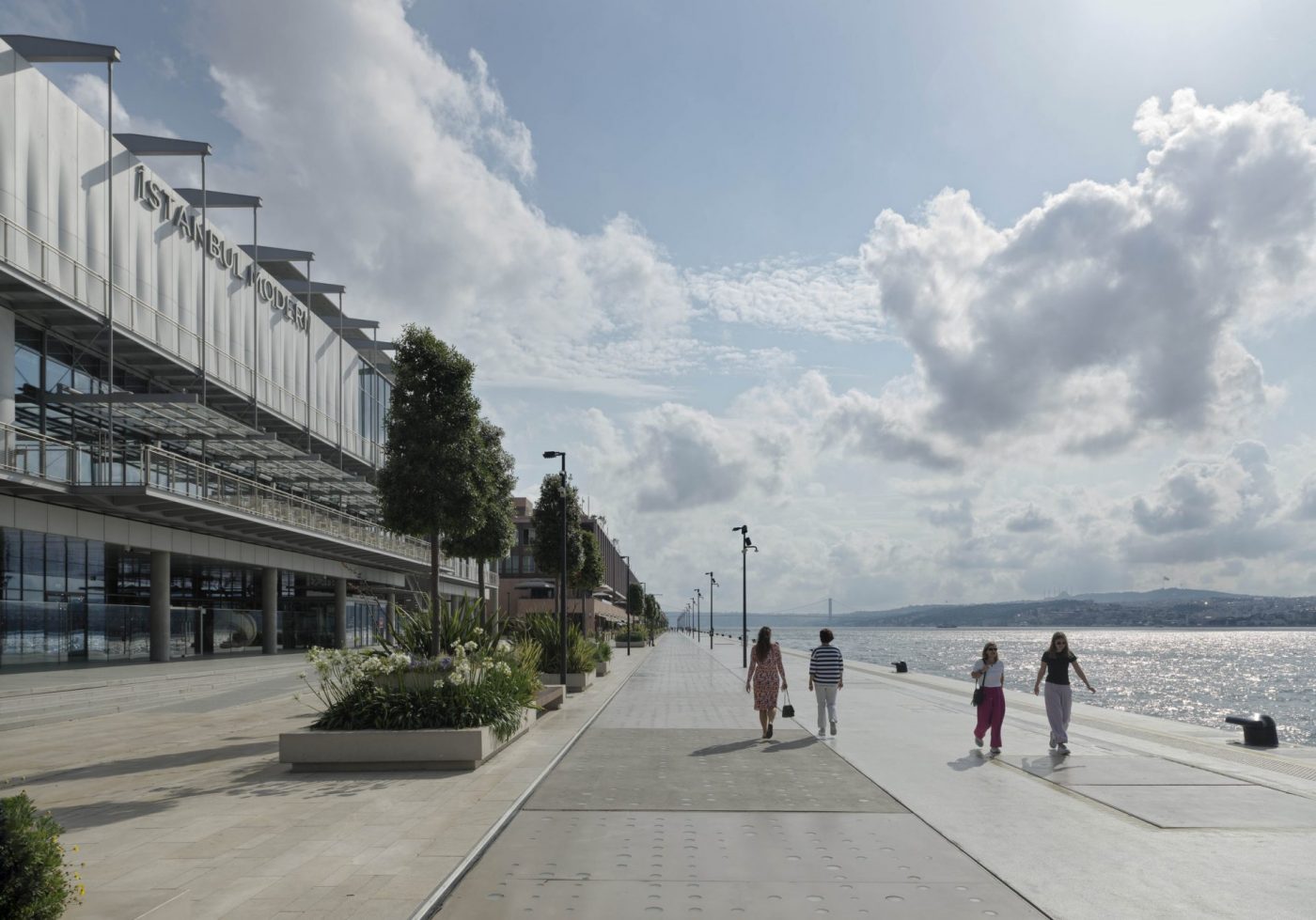 Guiding Architects, article: Istanbul Modern finally re-opened in Galataport (Fig. 2)
