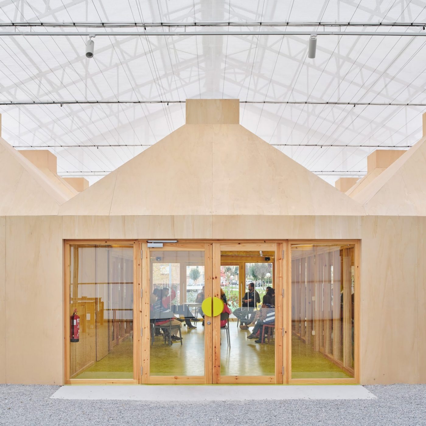 Guiding Architects, article-oaa: Out & About: Day centre for young people with autism spectrum disorder (Fig. 2)