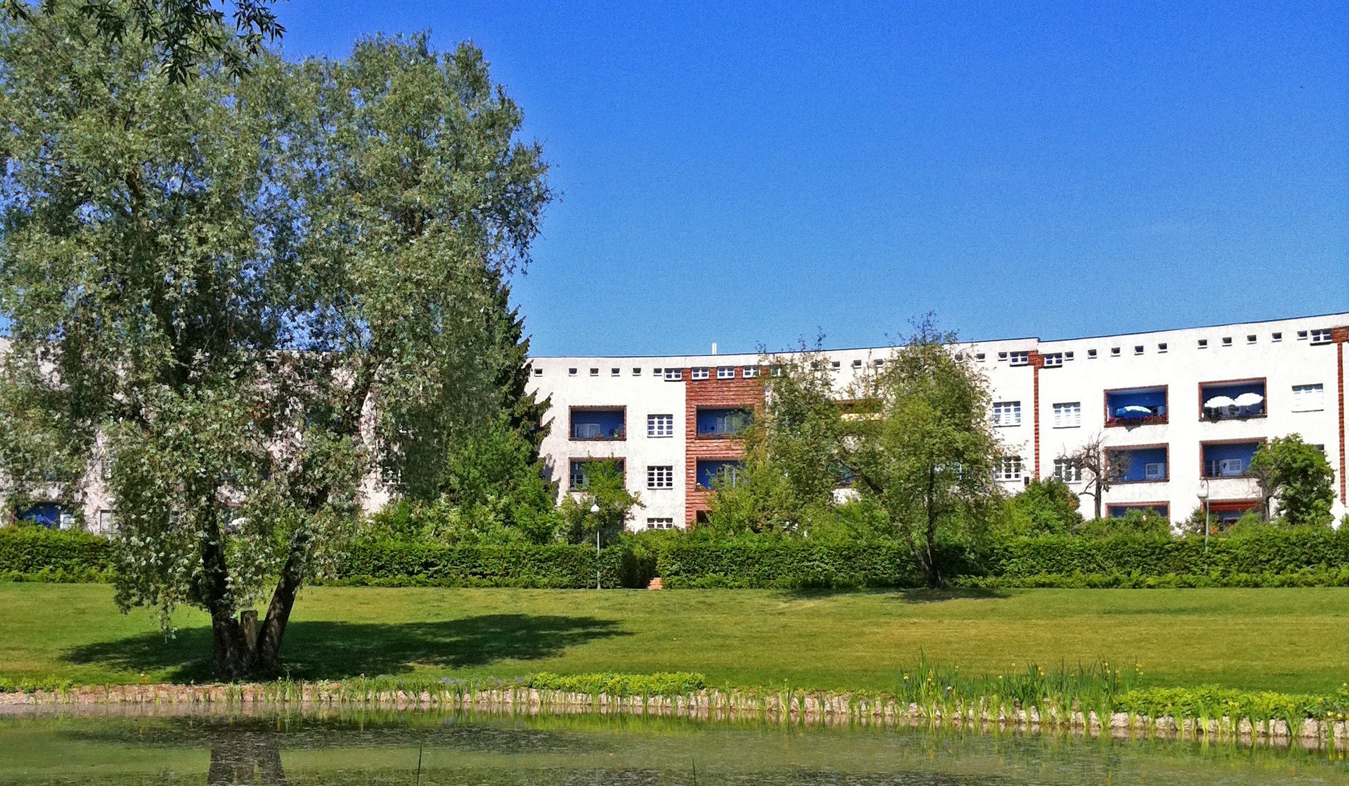 Guiding Architects, article: October is Bauhaus and more — three packs of modernism! (Fig. 2)
