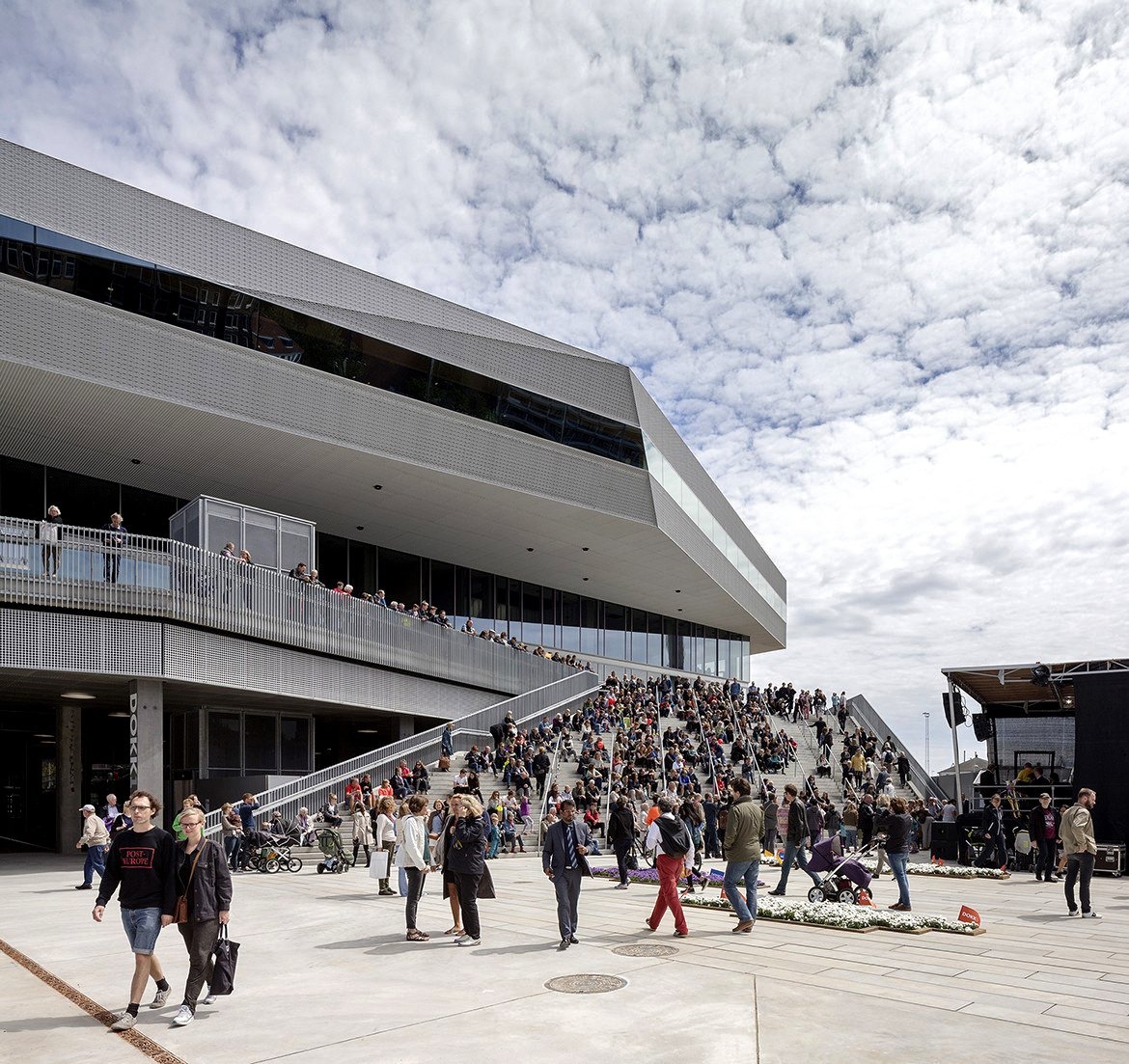 News: Architectural Tour of Dokk1, the largest public library in Scandinavia (Thumbnail)