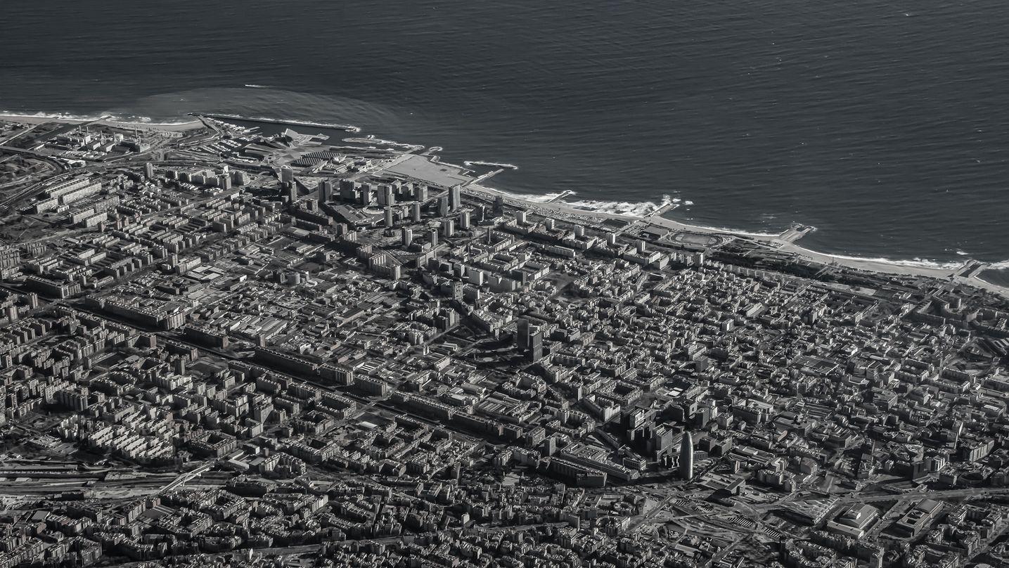 Guiding Architects, article: El parón frenético – Jon Tugores y sus fotografías del Eixample barcelonés tomadas a alta velocidad (Fig. 4)