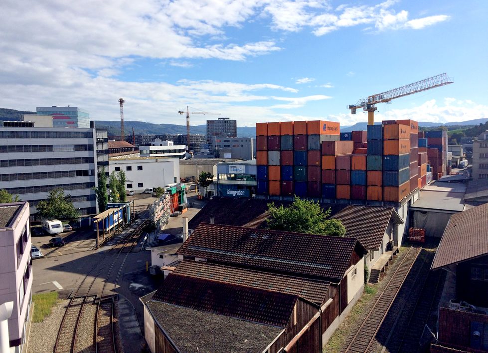 Guiding Architects, article: Skewed dudes in the Basel’s Dreispitz (Fig. 3)