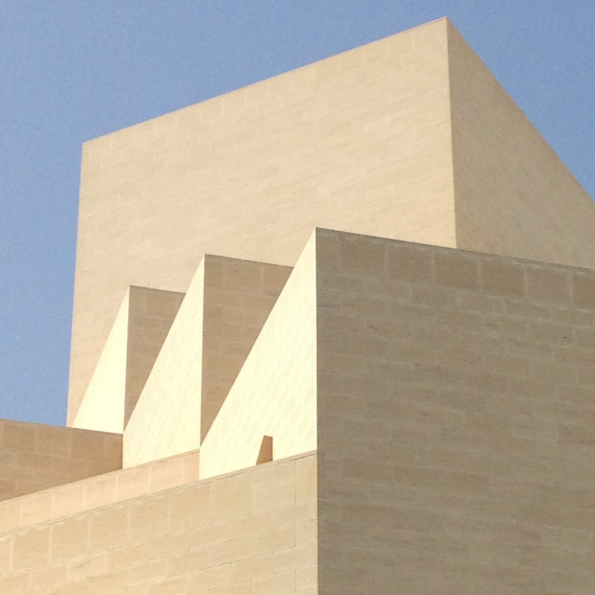 Guiding Architects, article: Qatar back on the table (Fig. 2)