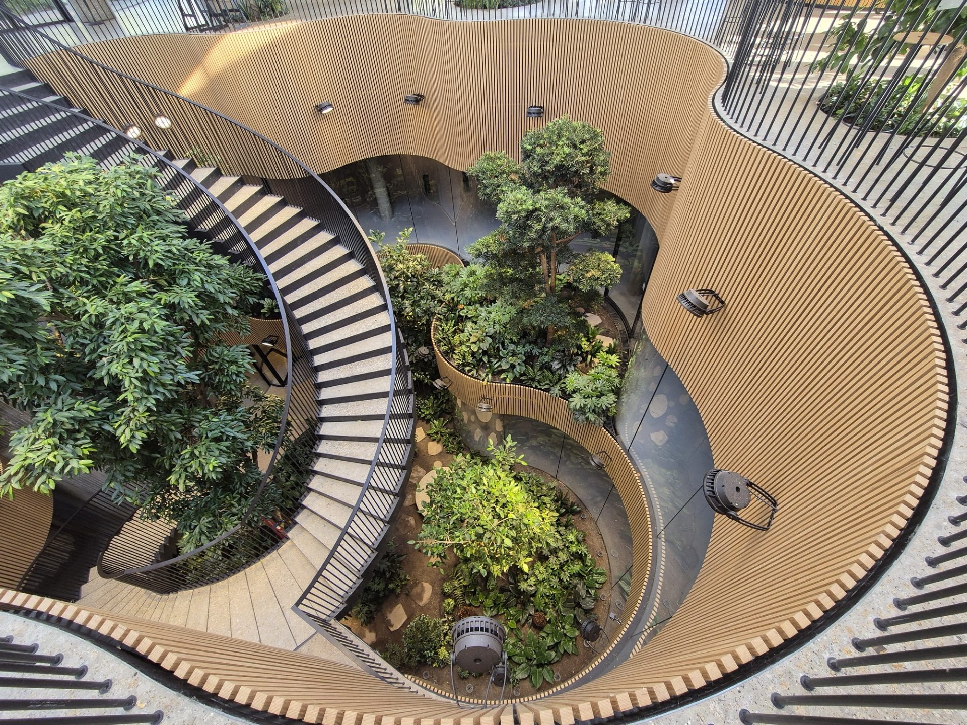 Guiding Architects, article: A green oasis at the harbor of Copenhagen: the opera park (Fig. 4)