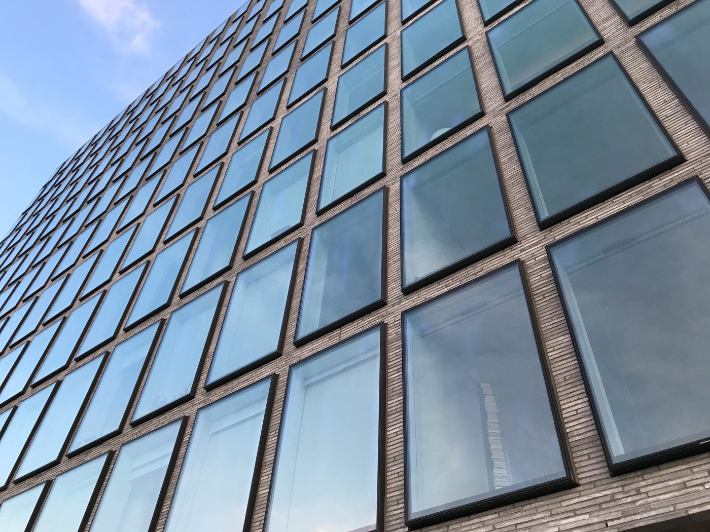 Guiding Architects, article: On the Other Side: New Architecture on the Shores of Brooklyn and Queens (Fig. 4)