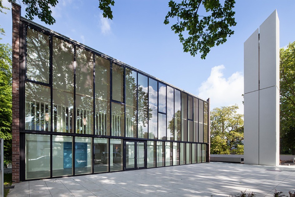 News: With deep respect: reviving a church built in the sixties (Thumbnail)