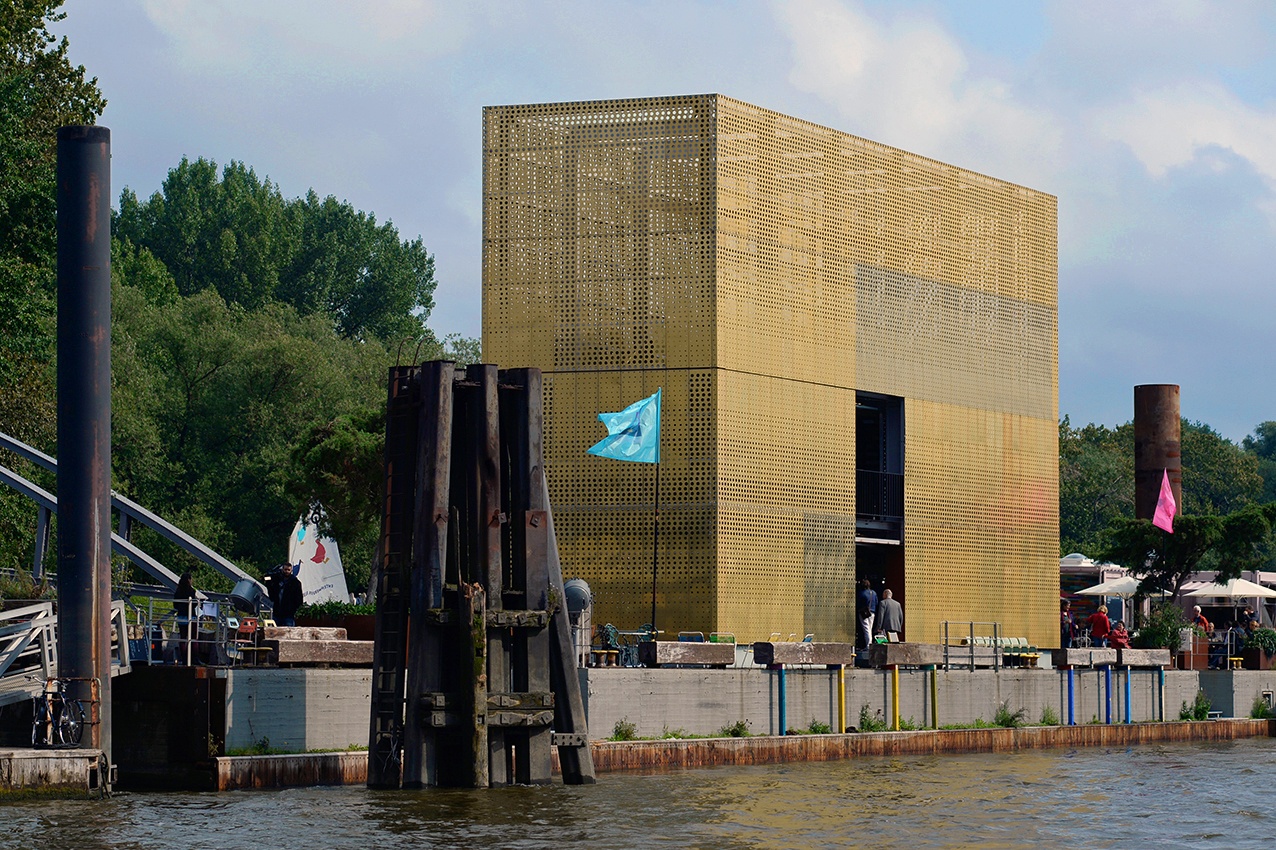 News: Changing a dreary pontoon into Entenwerder’s sculpture park (Thumbnail)