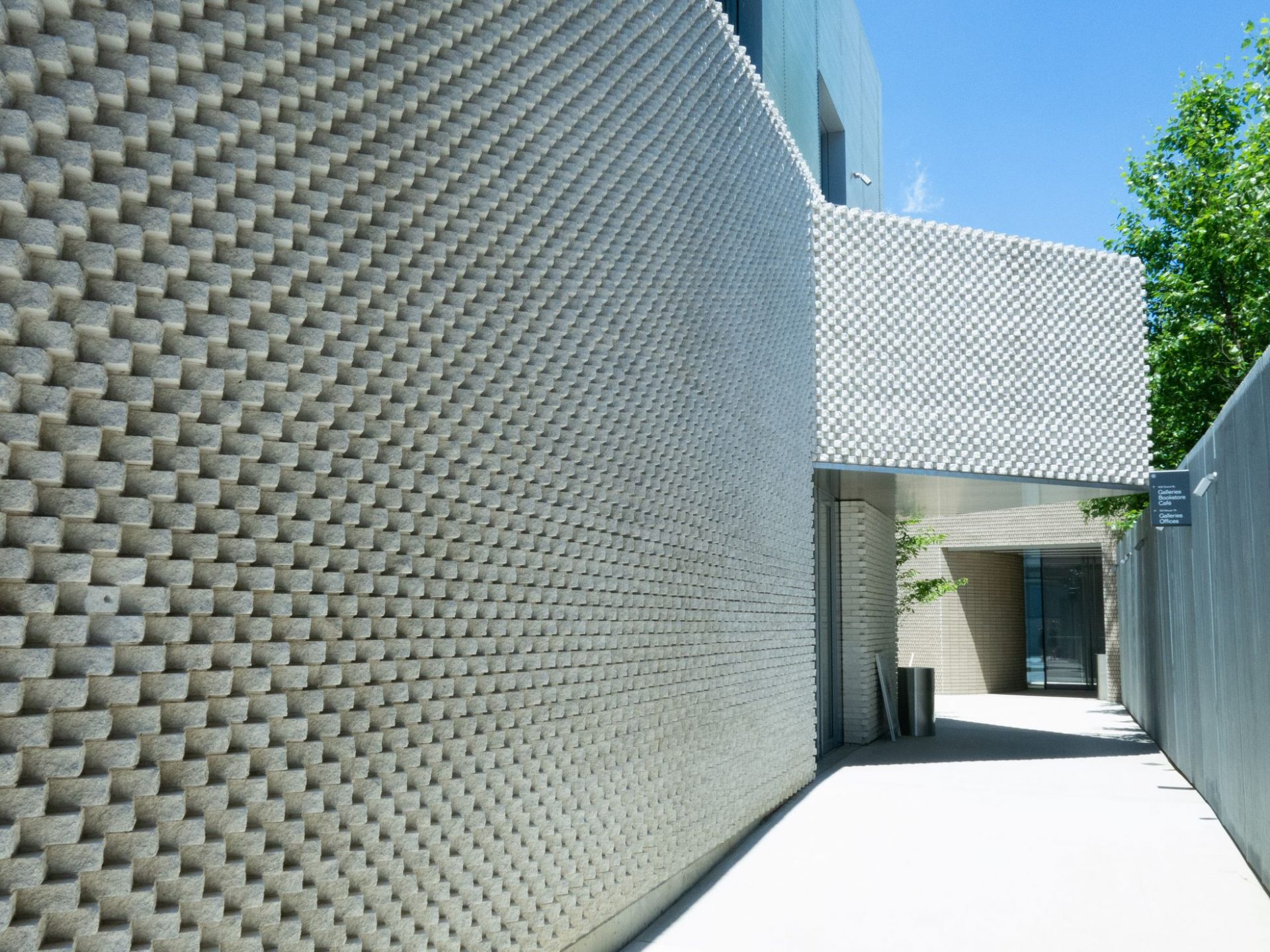 News: Amant Art Foundation by SO — IL — An Architectural Gem in Industrial Brooklyn (Thumbnail)