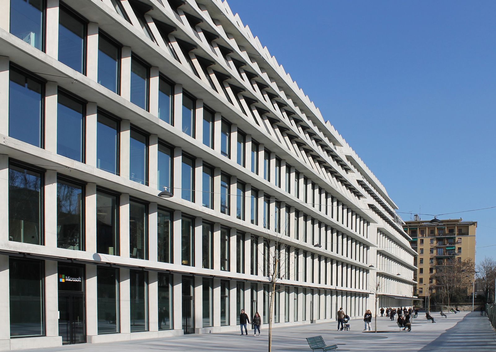 Guiding Architects, article: Domus Discovering Cities: a guided tour around Milan (Fig. 6)