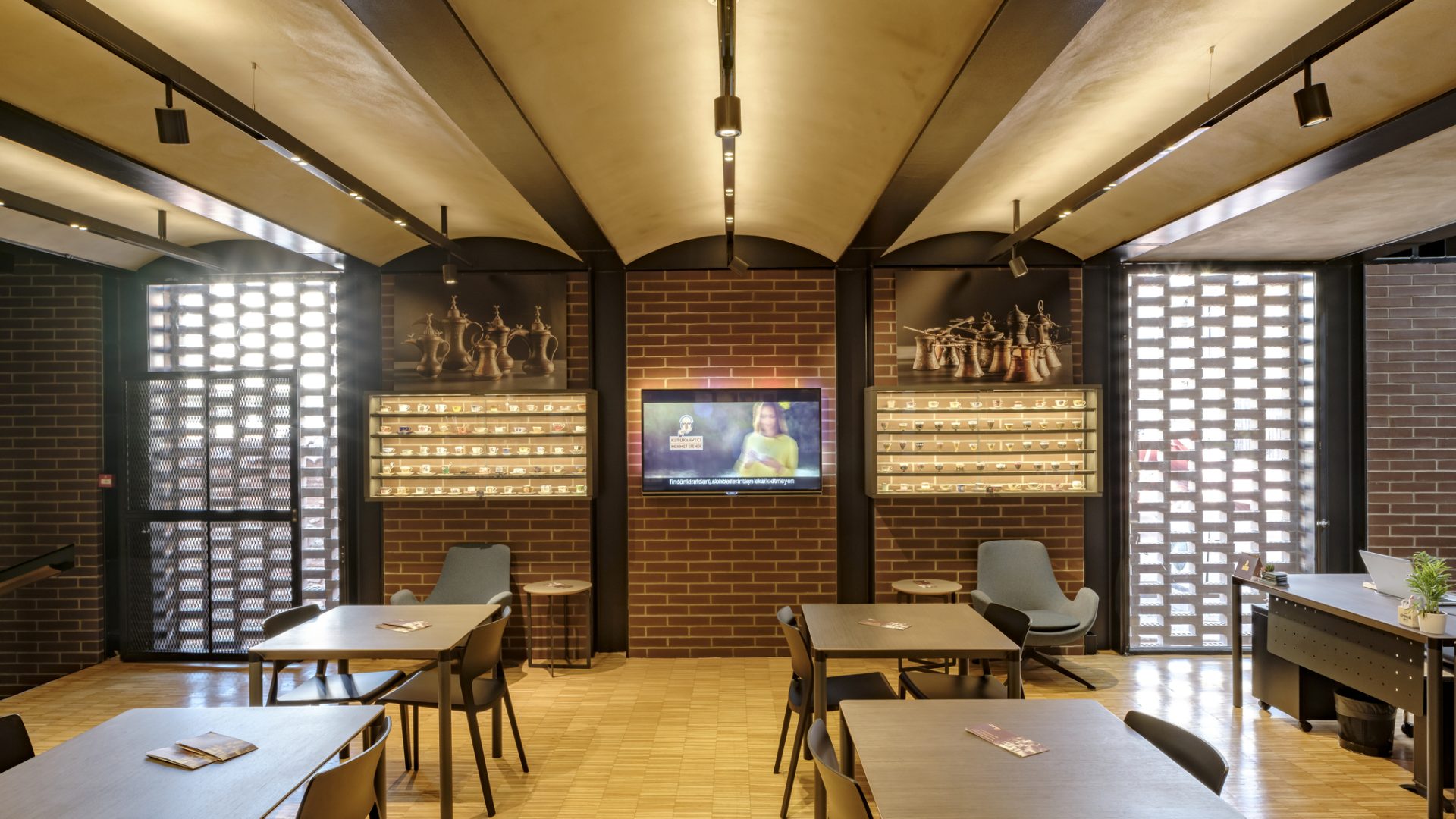 Guiding Architects, article: El Café y el diseño unidos: Una parada Art Déco para tomar un café en Estambul (Fig. 4)