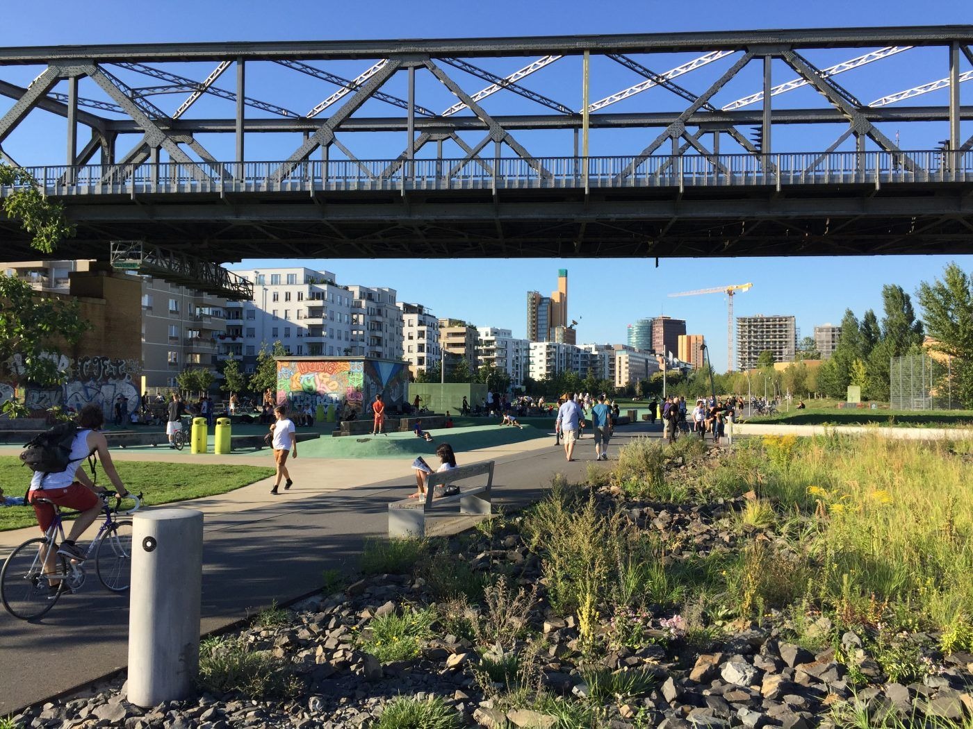 Guiding Architects, article: Third fall at Park am Gleisdreieck — what a beautiful welcome! (Fig. 2)