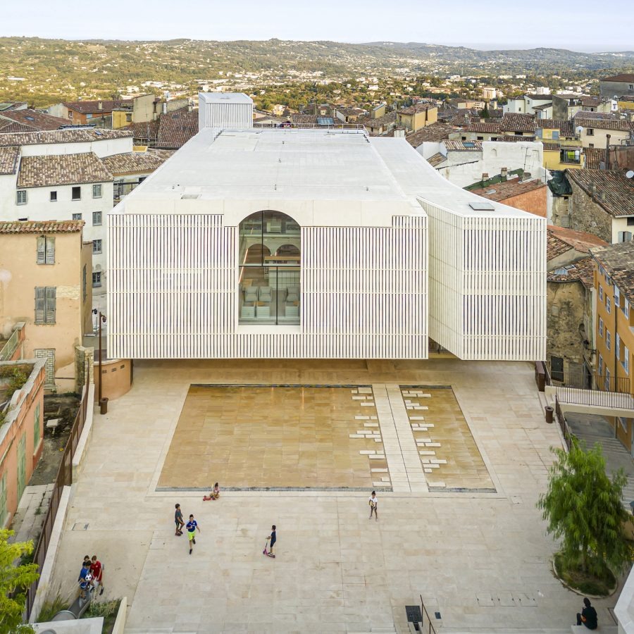 Guiding Architects, article-oaa: Out & About: Média Library Charles Nègre (Fig. 2)