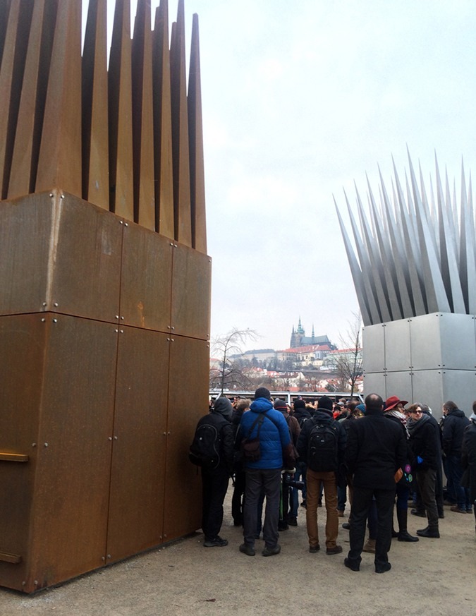 Guiding Architects, article: Jan Palach Memorial — Prague (Fig. 3)