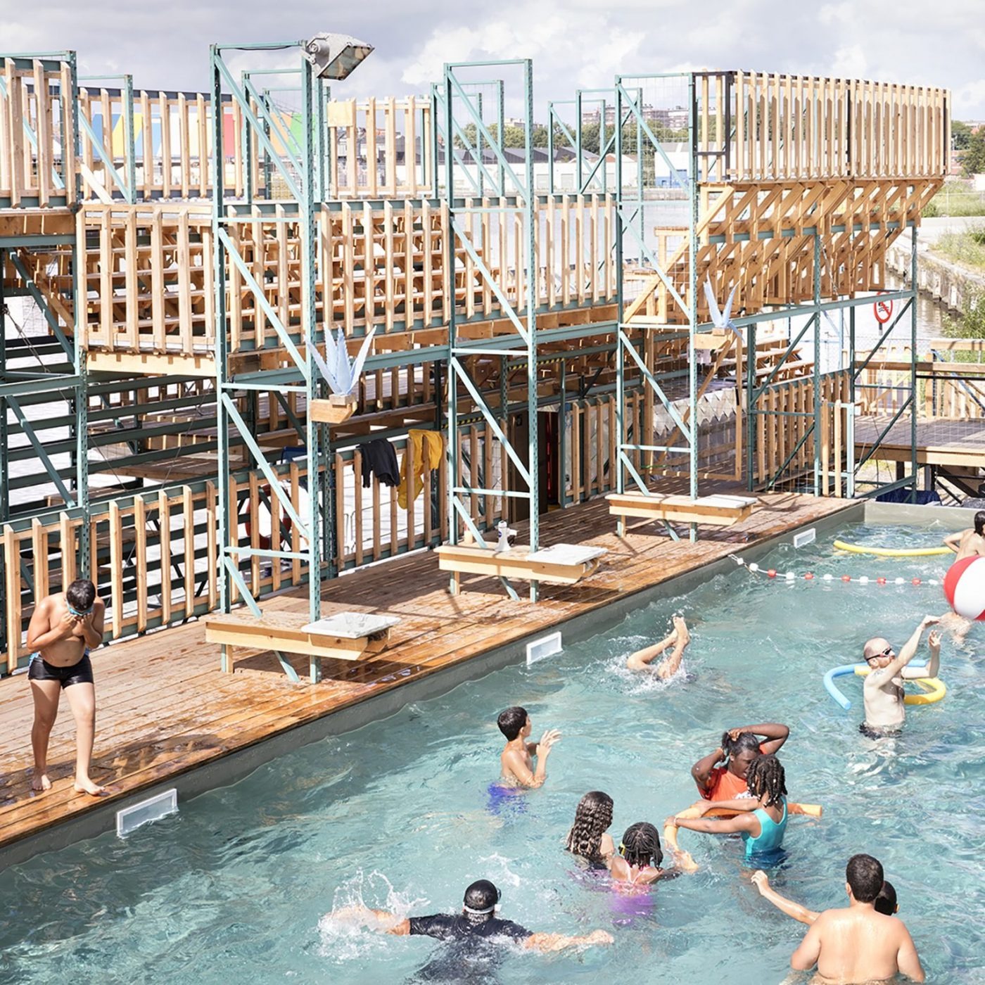 Guiding Architects, article-oaa: Out & About: Open air swimming pool FLOW (Fig. 2)