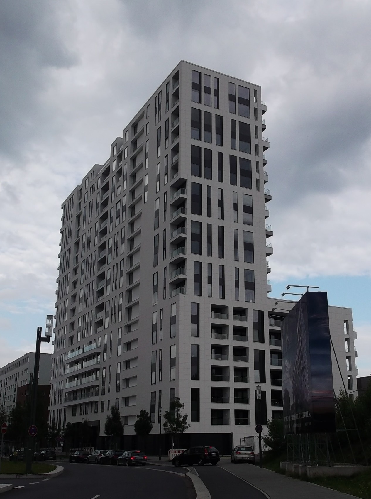 Guiding Architects, article: Housing fuels a new high-rise town in Frankfurt am Main (Fig. 2)
