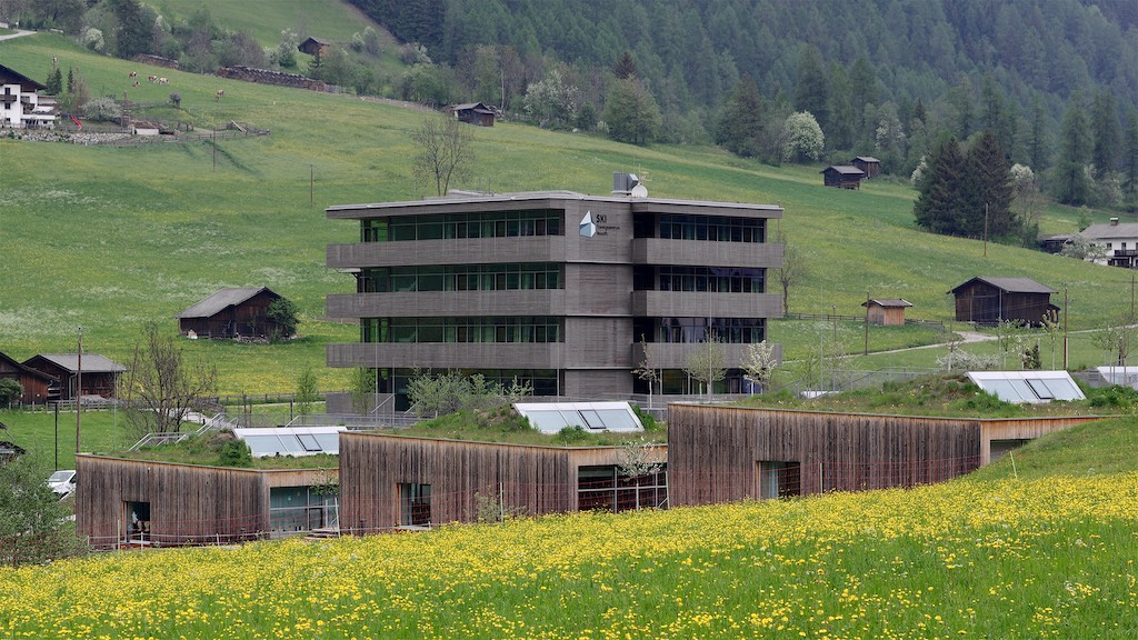 Guiding Architects, article: School Campus Neustift — EUmies Awards 2022 (Fig. 2)