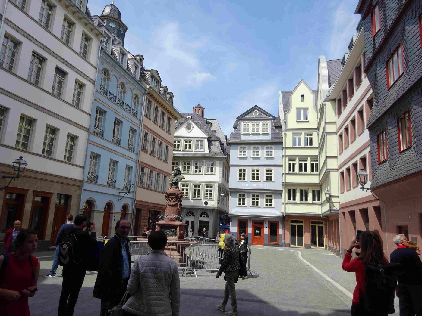 Guiding Architects, article: The latest piece of modern architecture? — The old town of Frankfurt (Fig. 4)