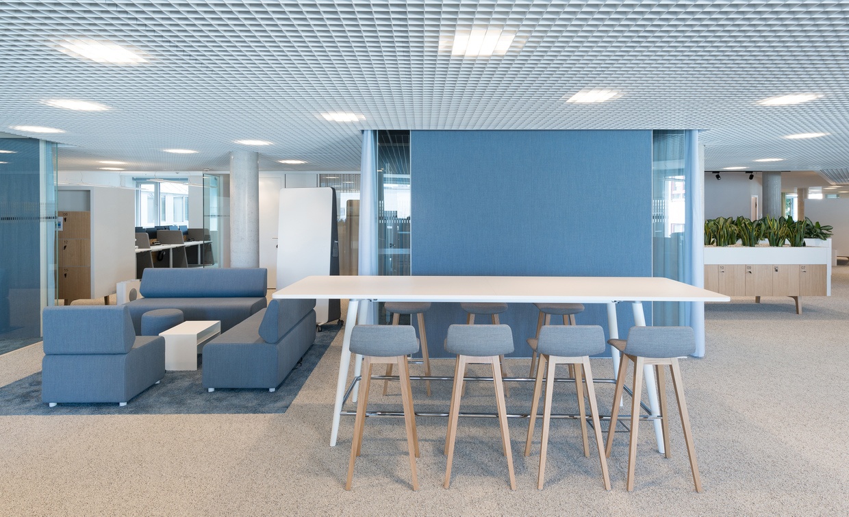 Guiding Architects, article: New Austrian Post at Rochus, Vienna (Fig. 3)