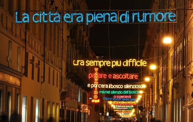 Guiding Architects, article: Una Navidad diferente en Turín, con luces firmadas por artistas (Fig. 2)