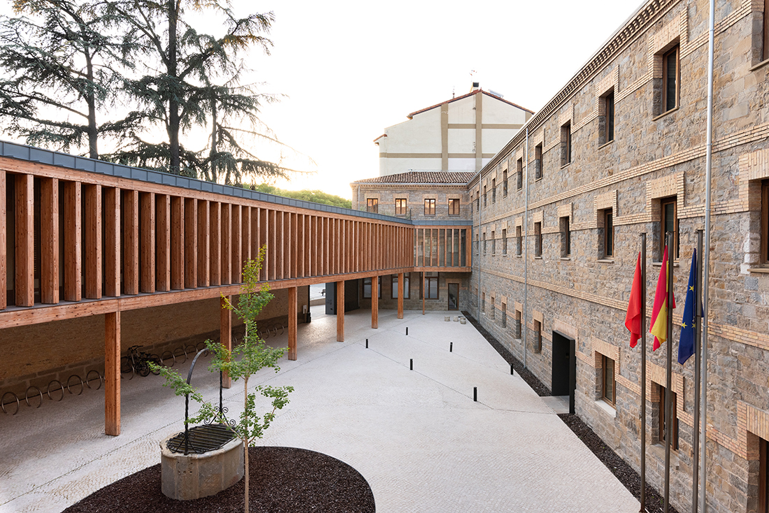 Guiding Architects, article: Rehabilitation of the Salesas Convent in Pamplona is a minimalistic intervention with dual heritage and environmental objectives (Fig. 2)