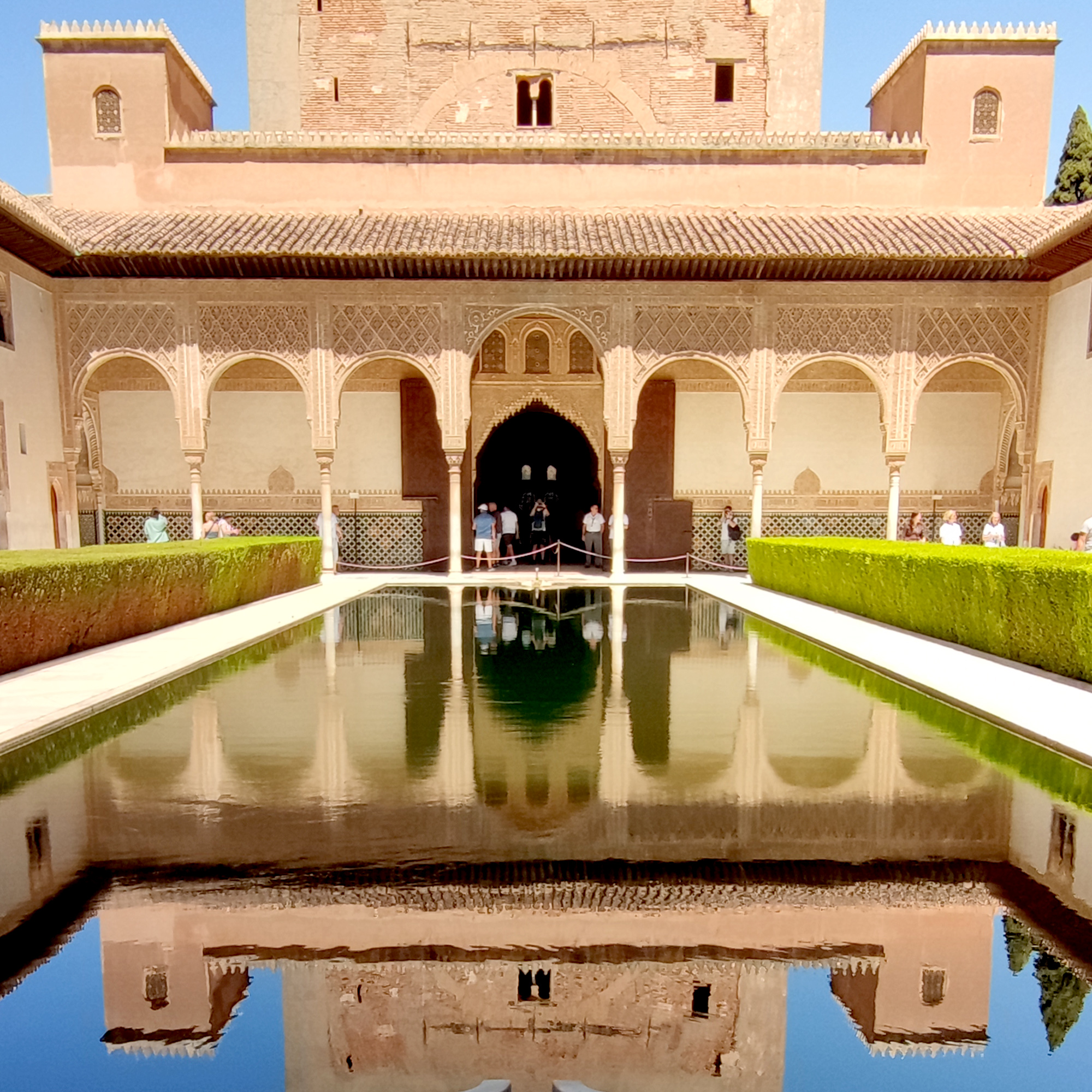 Guiding Architects, tour: Alhambra: City and Territory (Fig. 3)