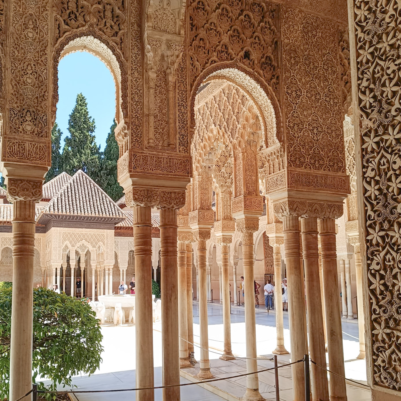 Guiding Architects, tour: Alhambra: City and Territory (Fig. 6)