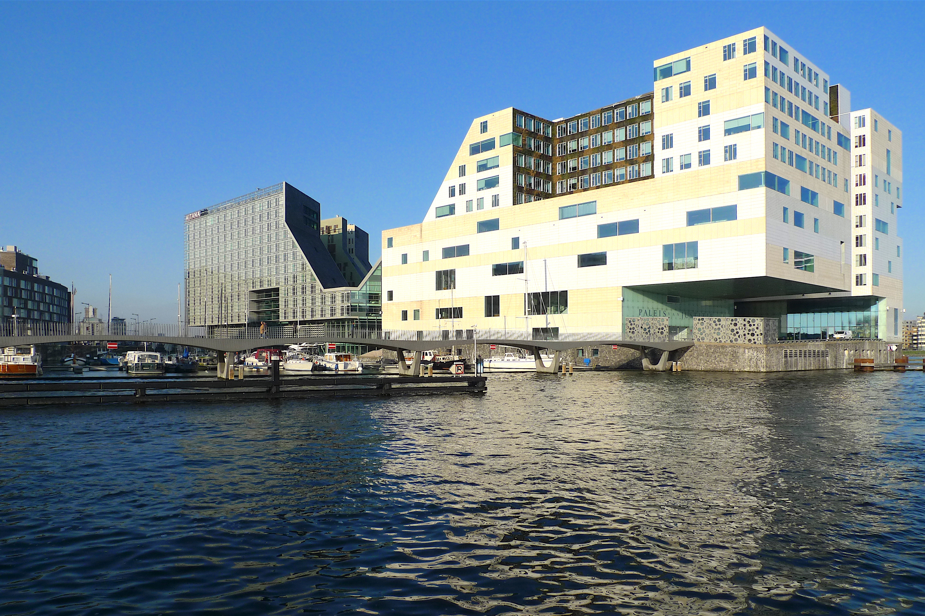 Guiding Architects, tour: Autour de la Gare Centrale (Fig. 5)