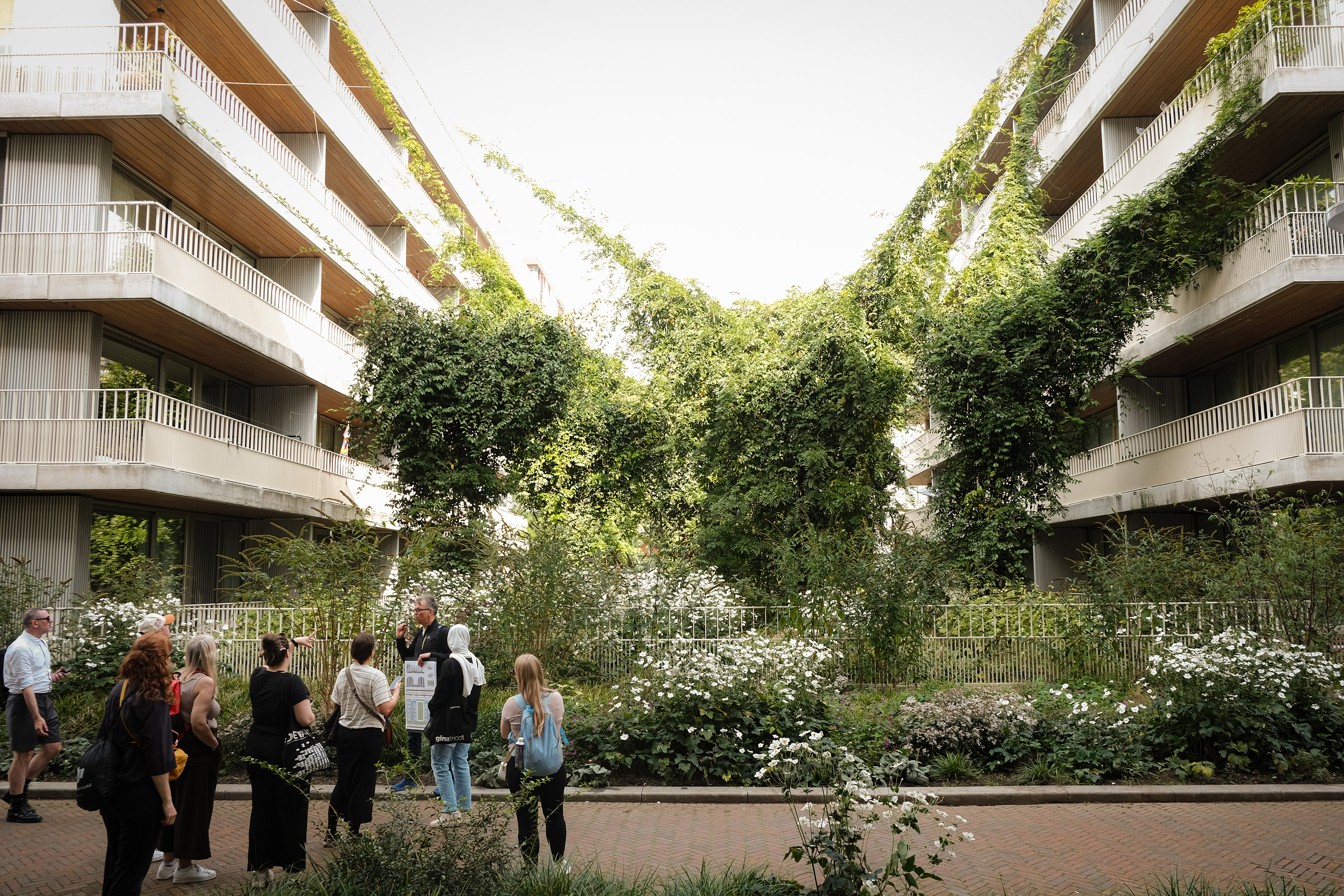 Guiding Architects, tour: Autour de la Gare Centrale (Fig. 7)