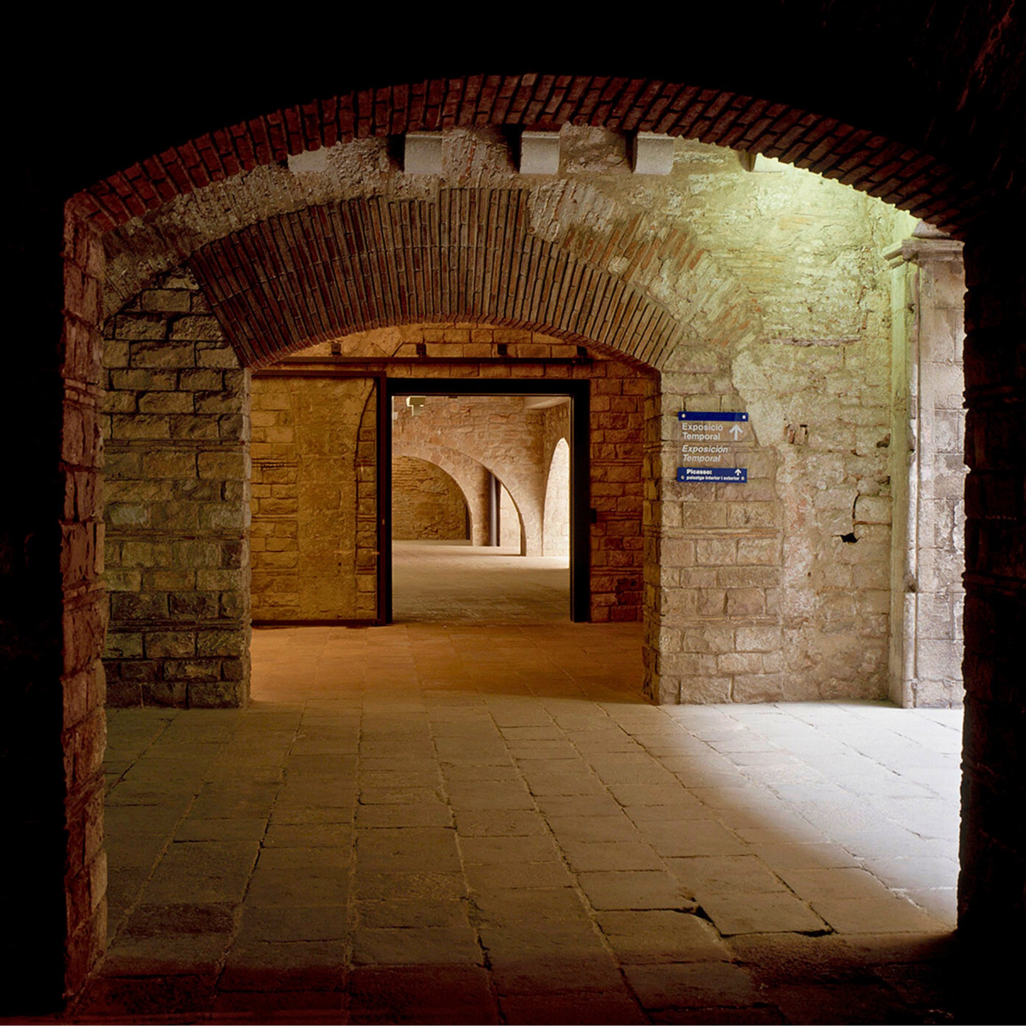 Guiding Architects, tour: Barcelona’s Old Town (Fig. 5)