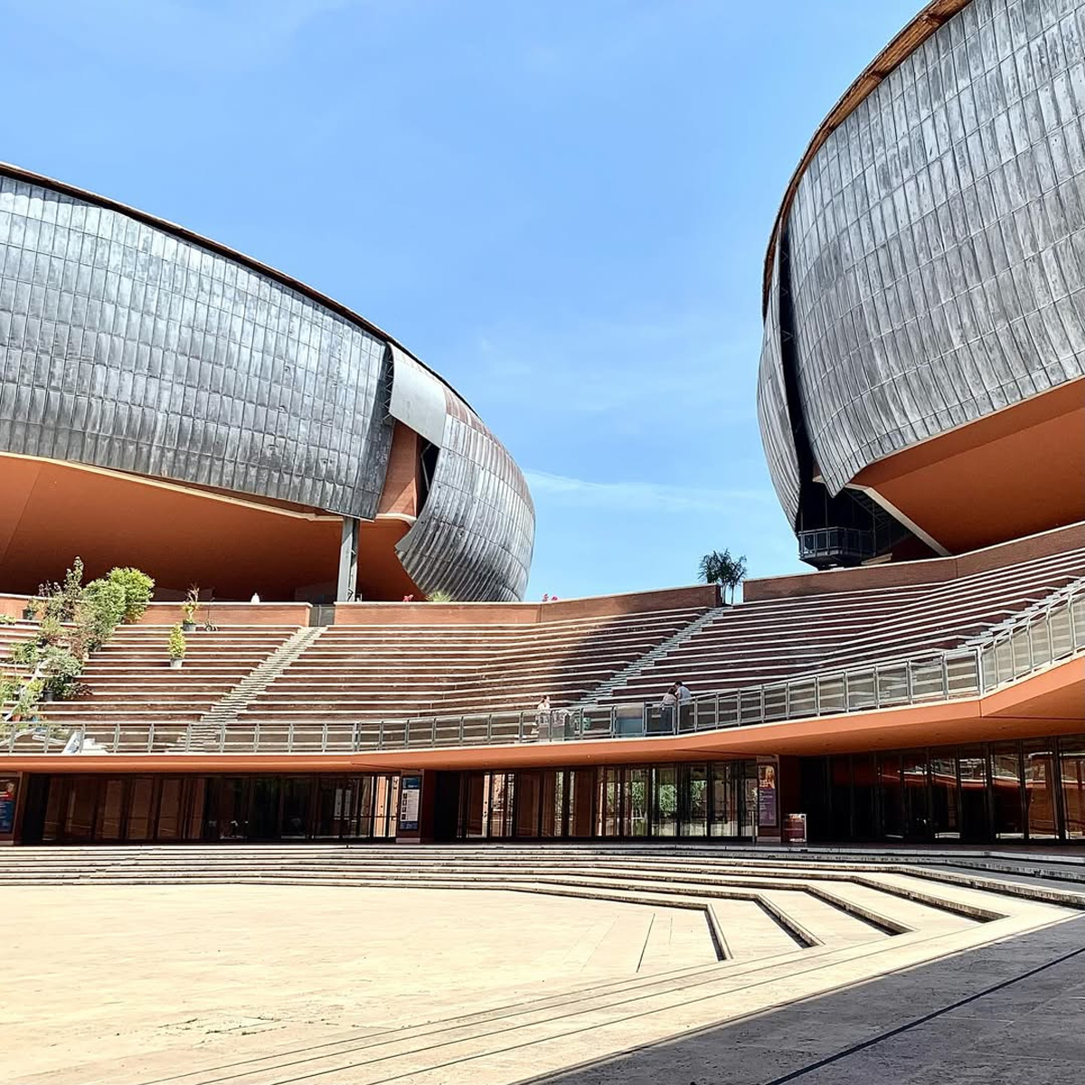 Guiding Architects, tour: Contemporary Icons (Fig. 4)