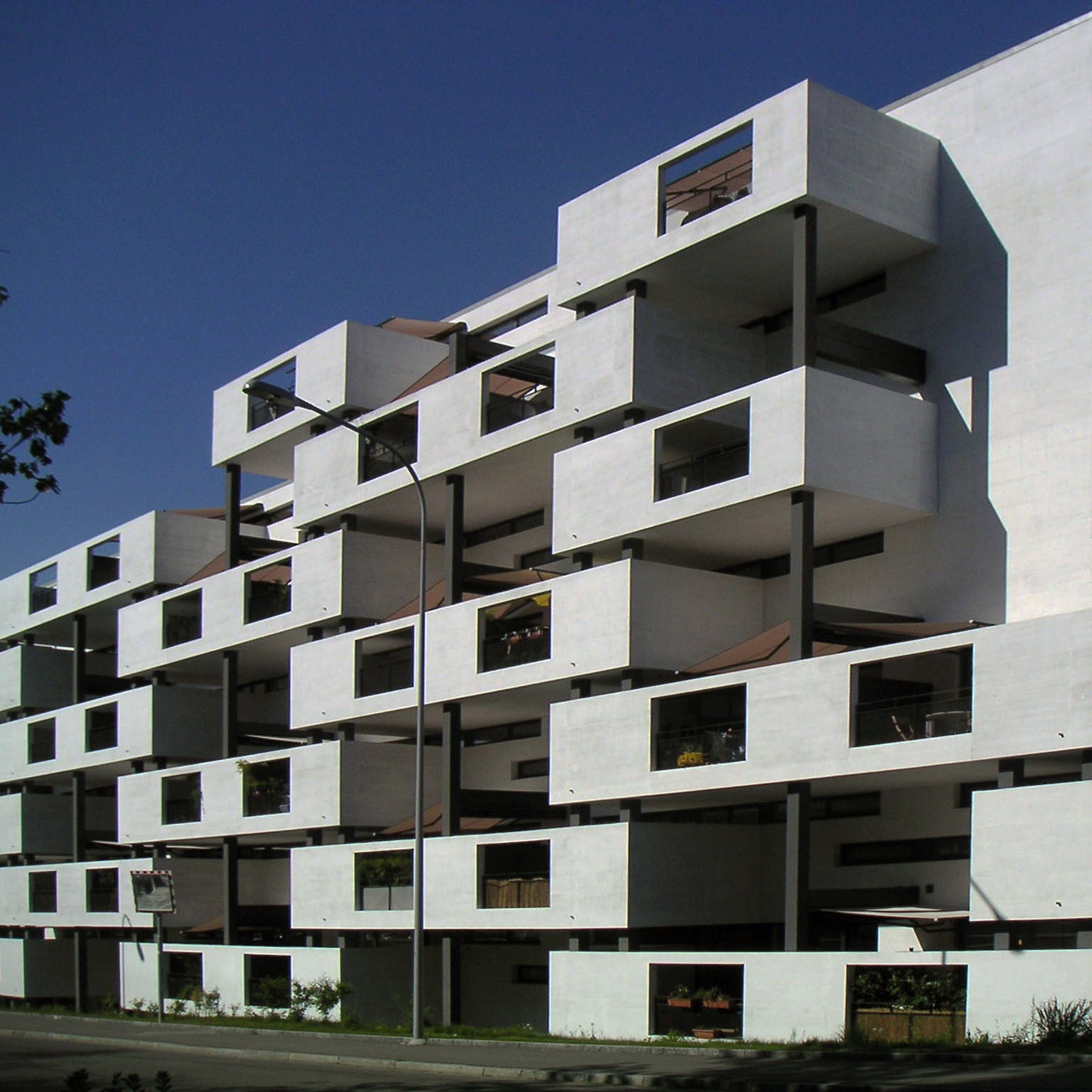 Guiding Architects, tour: Cooperative Housing (Fig. 2)