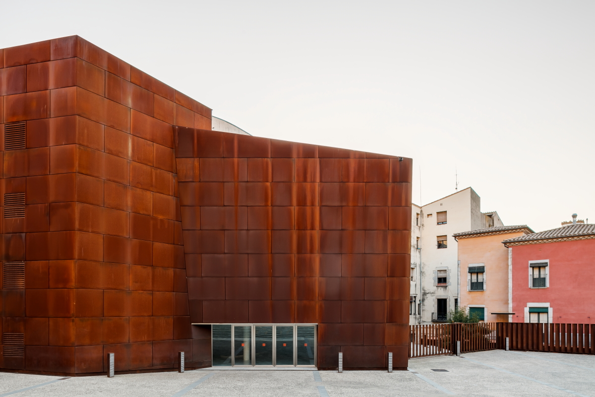 Guiding Architects, tour: Dialogue Between Old and New (Fig. 3)