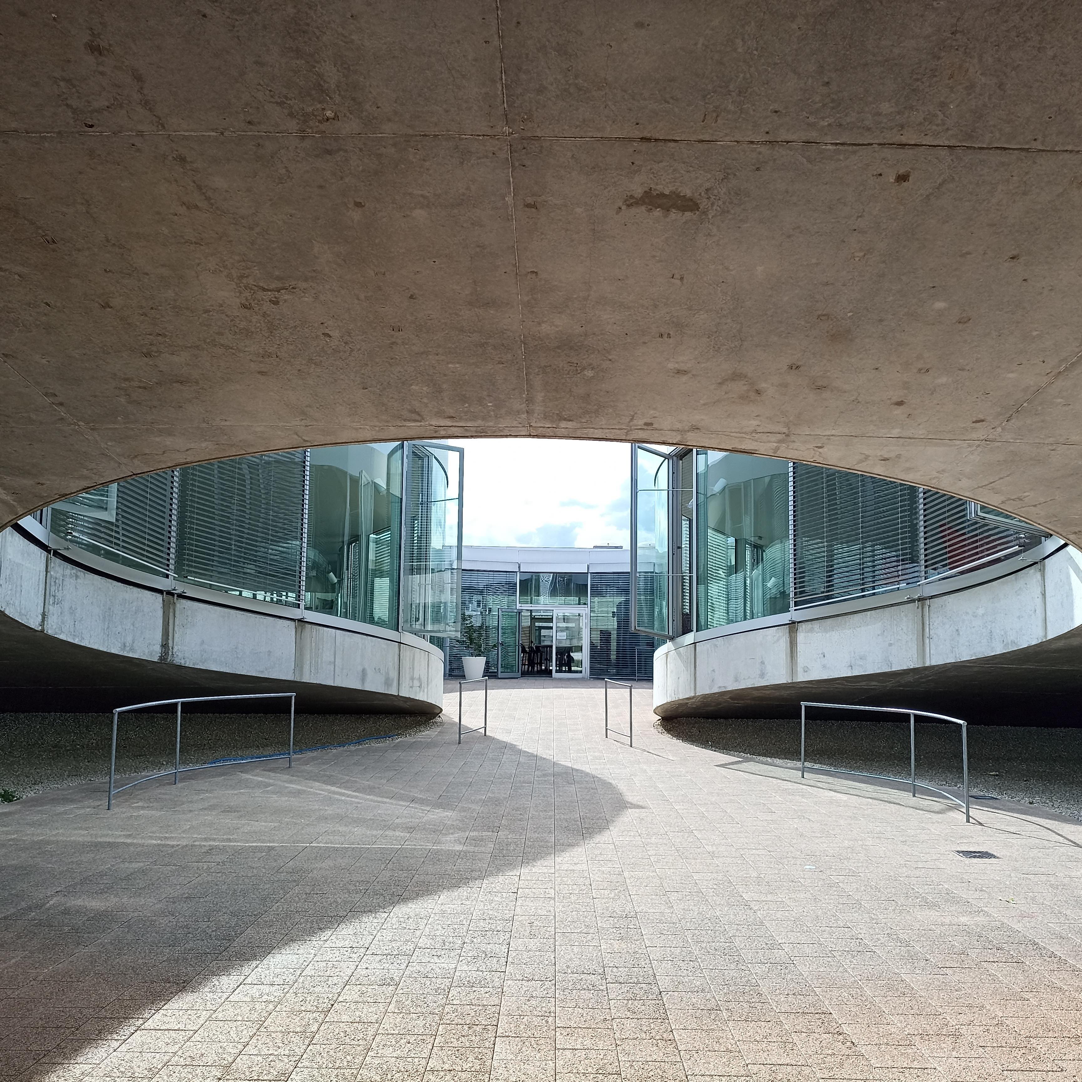 Guiding Architects, tour: EPFL and UNIL Campus (Fig. 4)